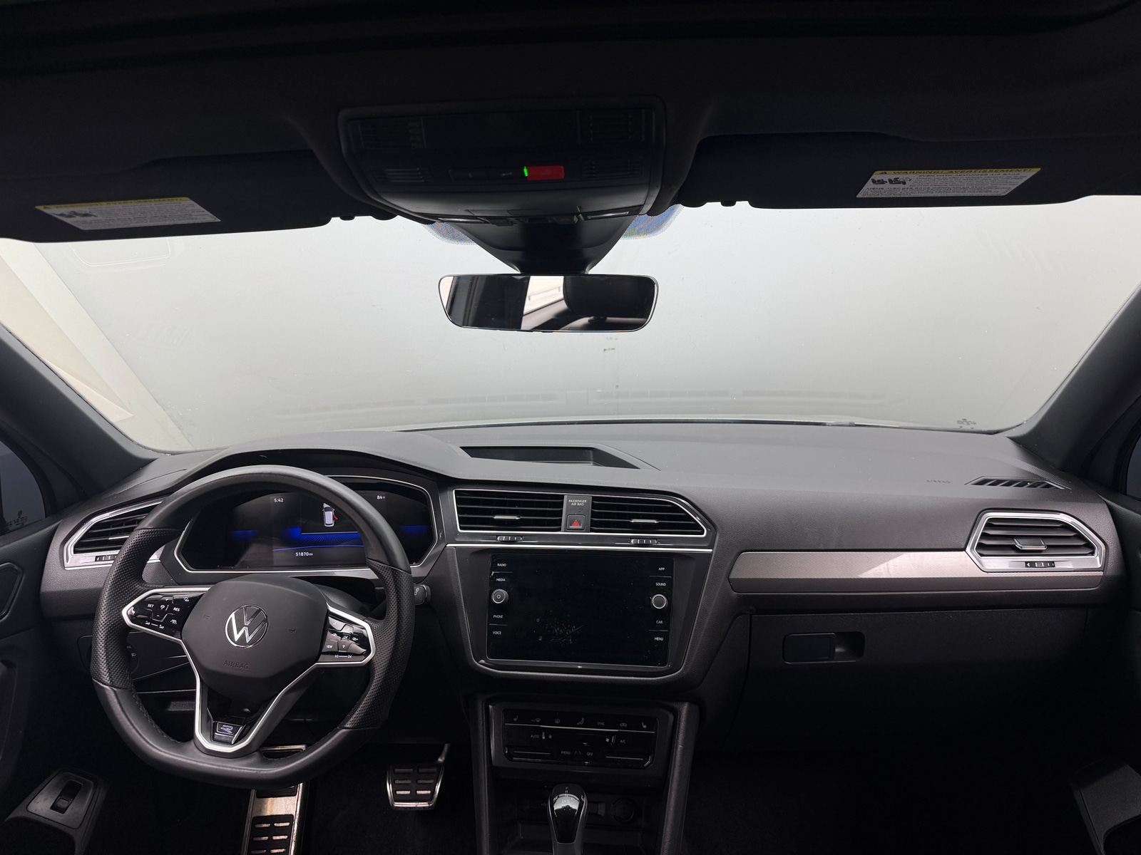 Thumbnail: 2024 Volkswagen Tiguan - 2