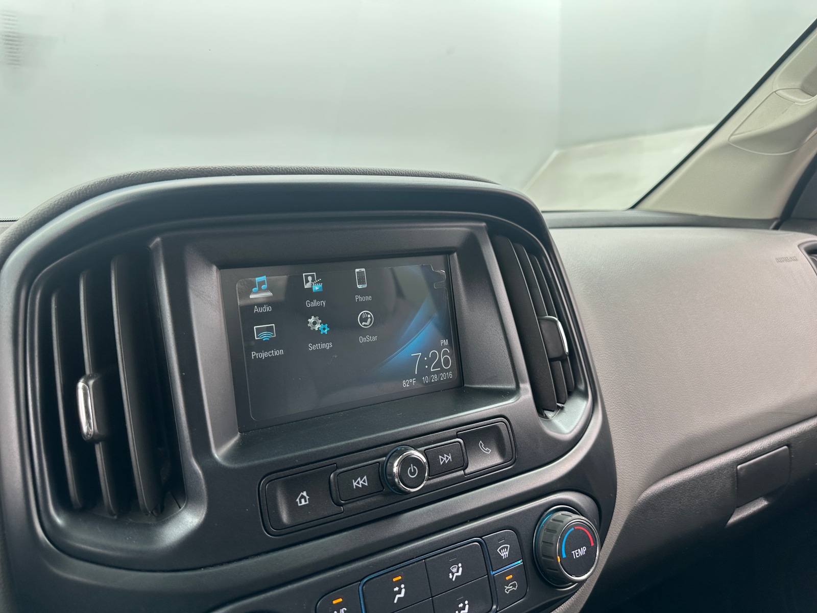Thumbnail: 2017 Chevrolet Colorado - 3