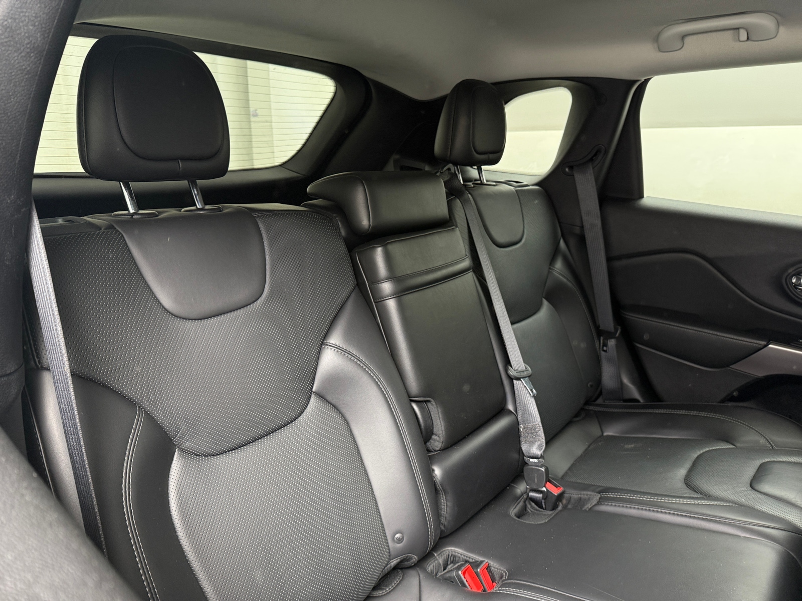 Thumbnail: 2019 Jeep Cherokee - 5