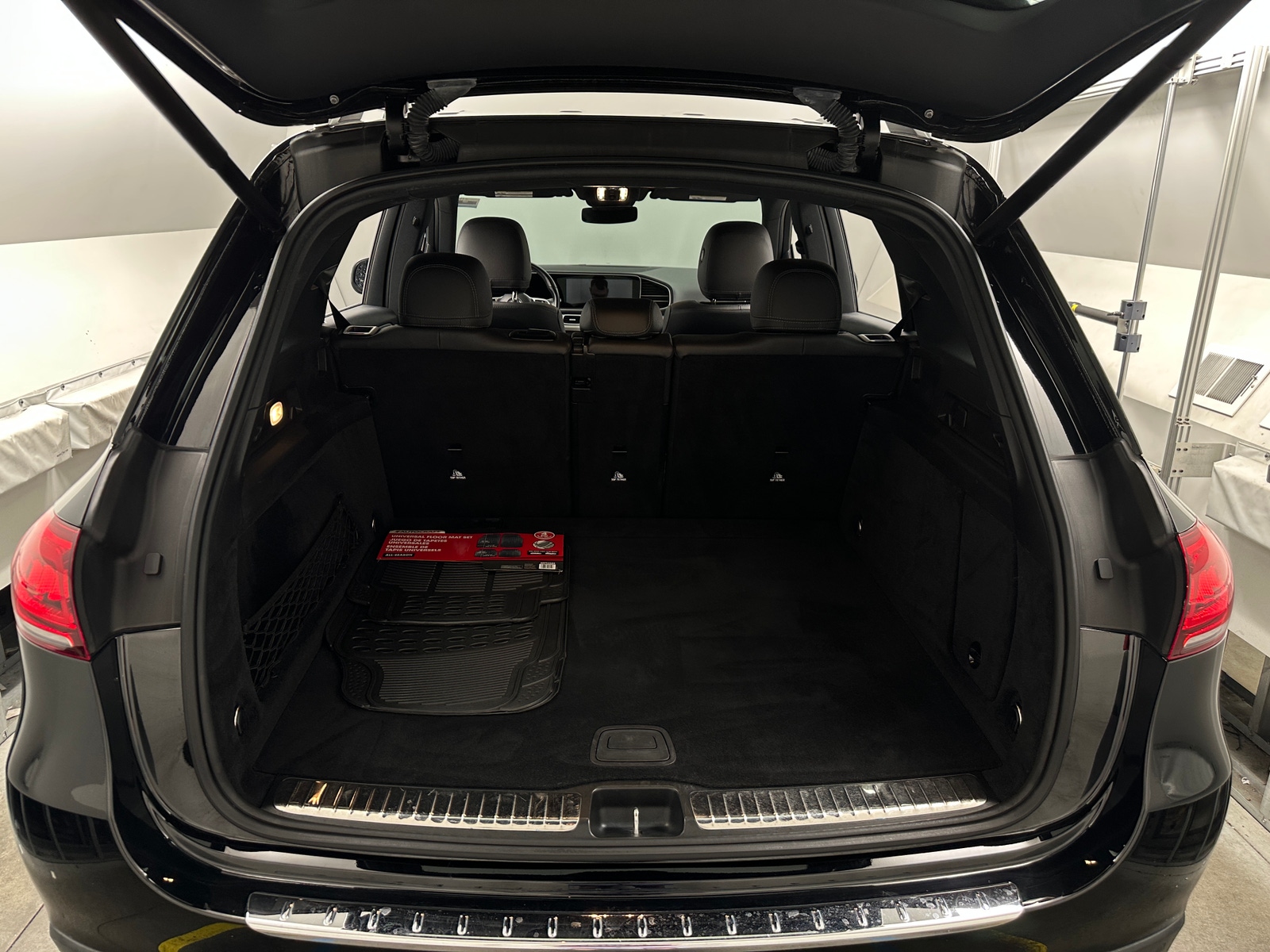 Thumbnail: 2023 Mercedes-Benz GLE - 6
