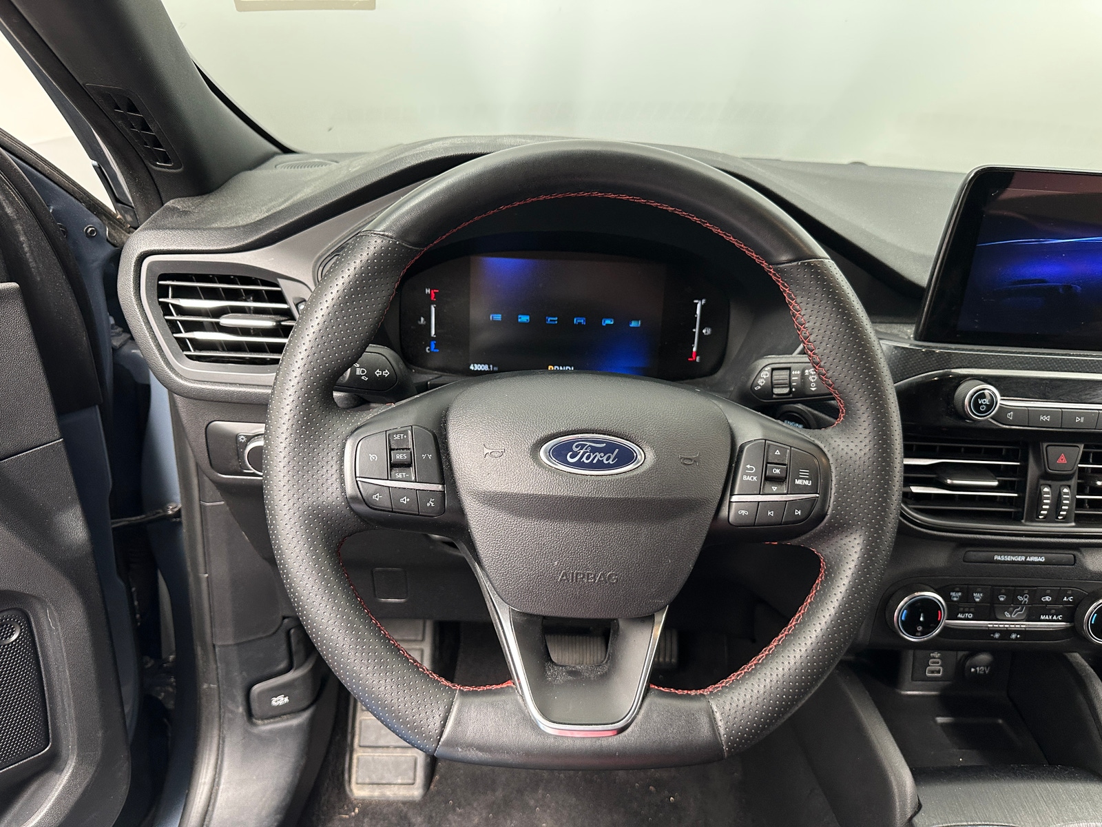 Thumbnail: 2025 Ford Escape - 4