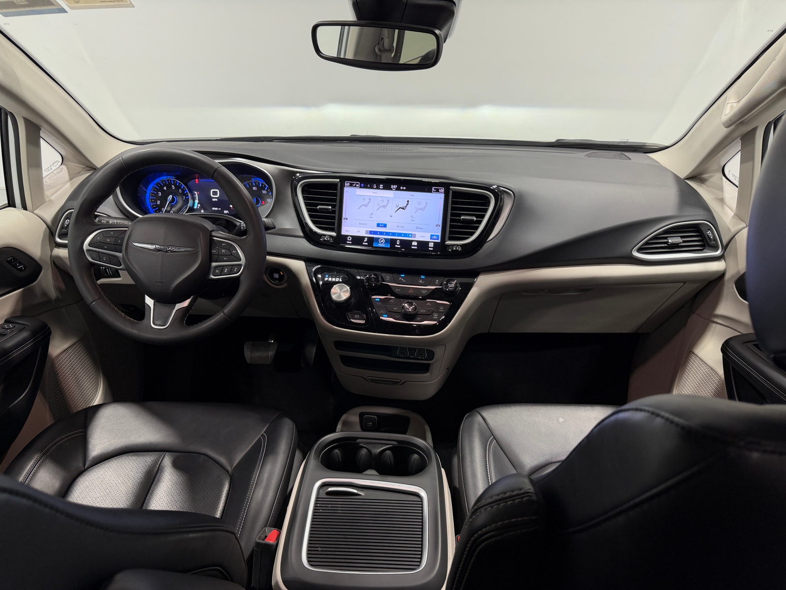 Thumbnail: 2024 Chrysler Pacifica - 2