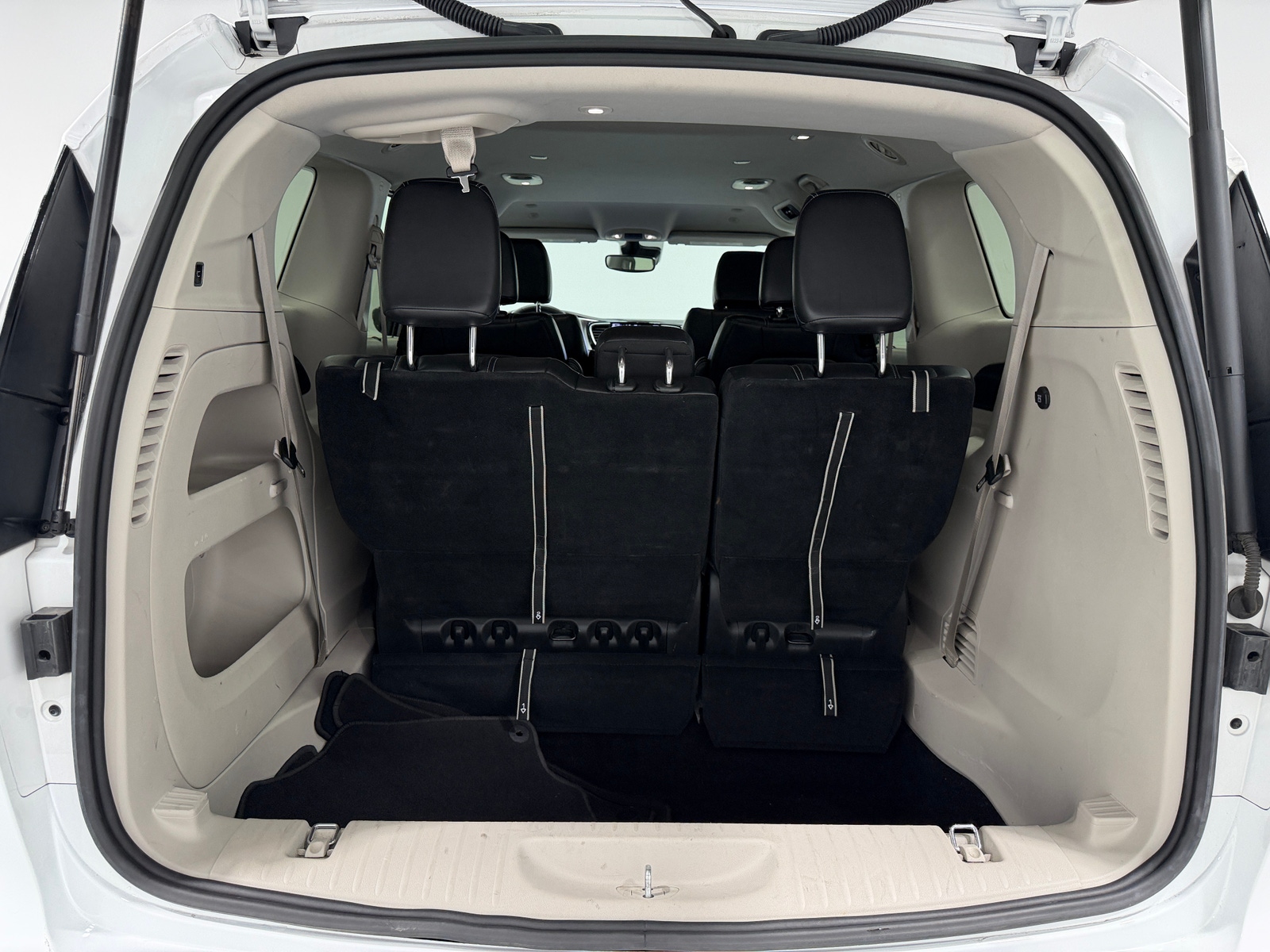 Thumbnail: 2024 Chrysler Pacifica - 6