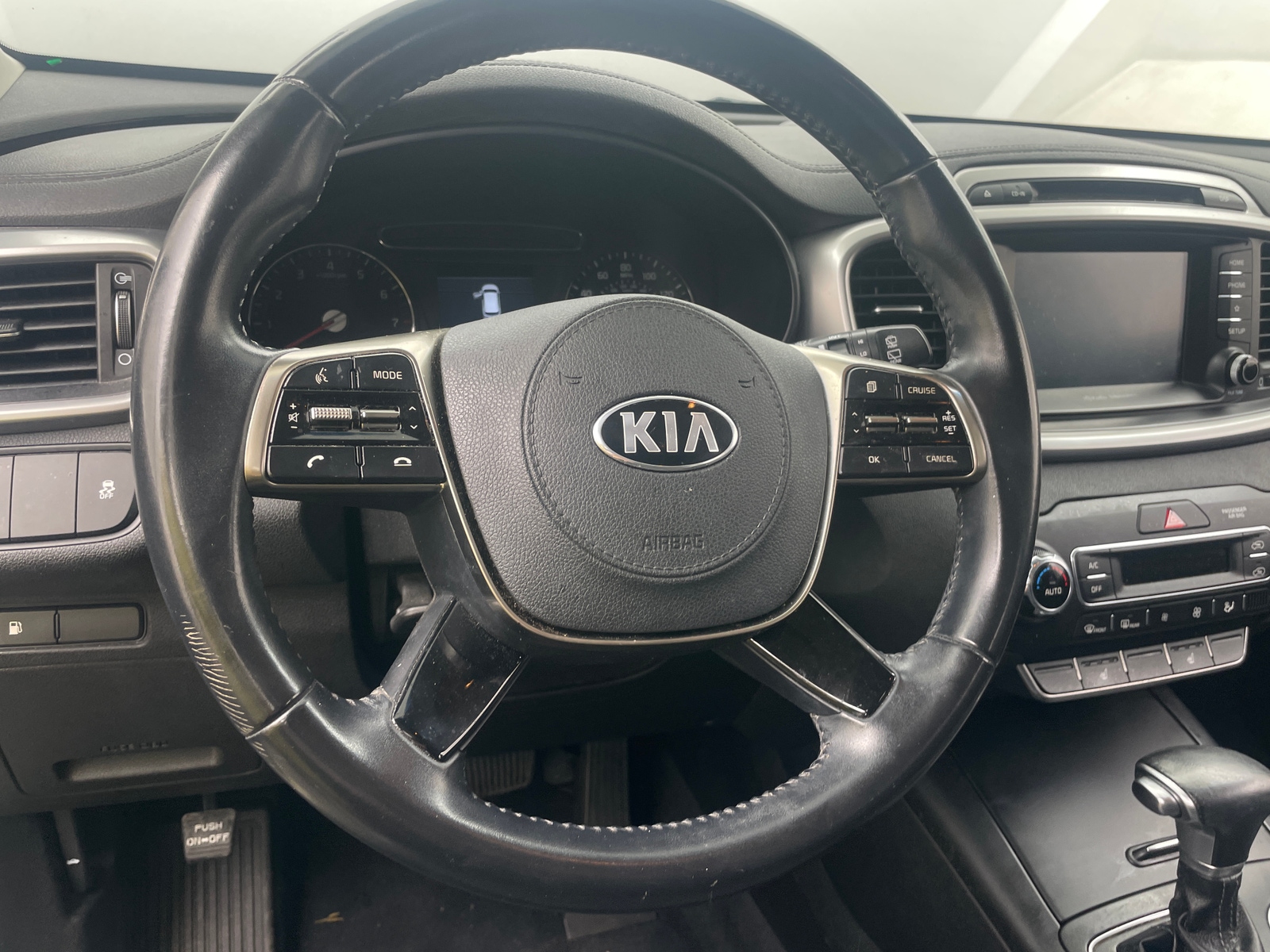 Thumbnail: 2019 Kia Sorento - 5