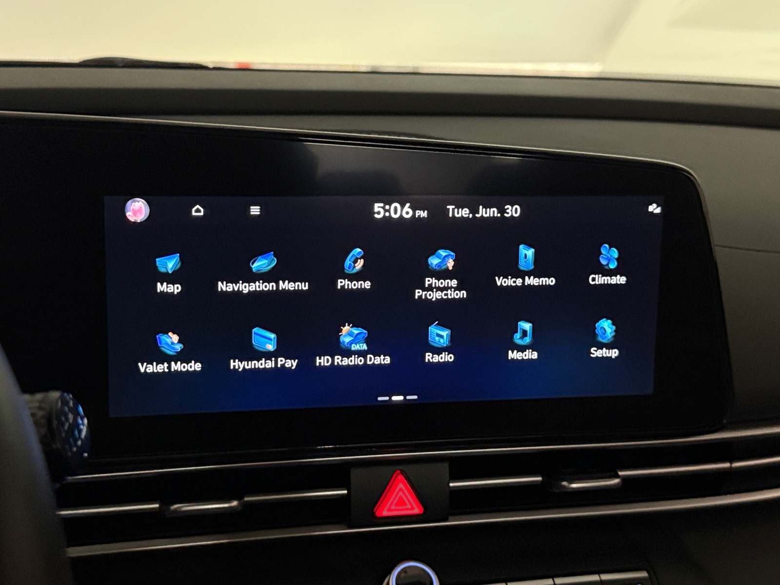 Thumbnail: 2023 Hyundai Elantra - 4