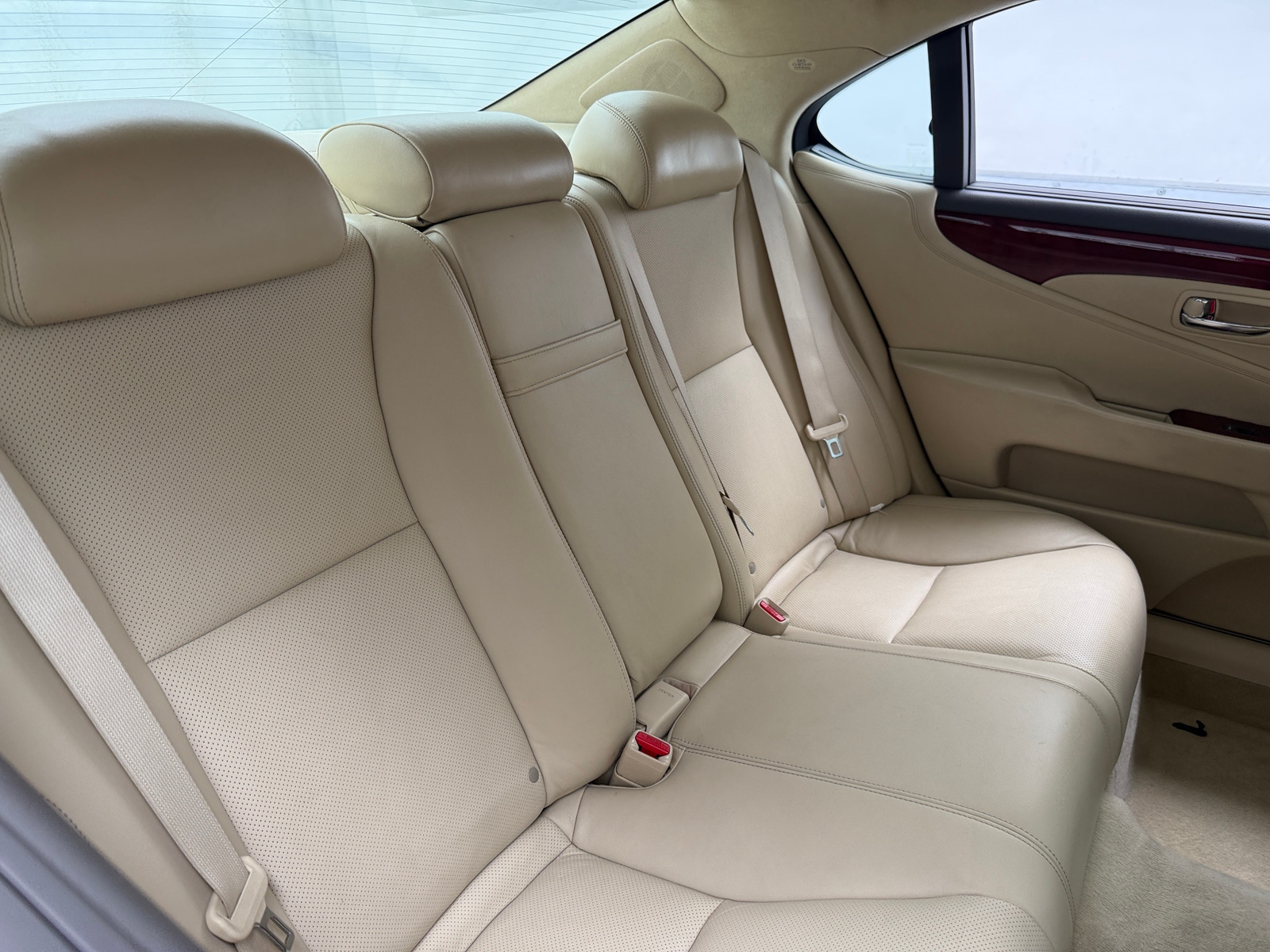 Thumbnail: 2011 Lexus LS - 5