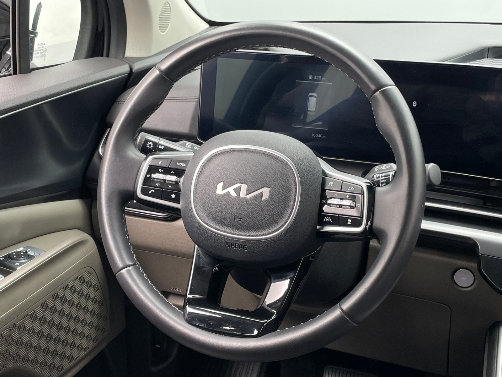 Thumbnail: 2026 Kia Carnival - 5