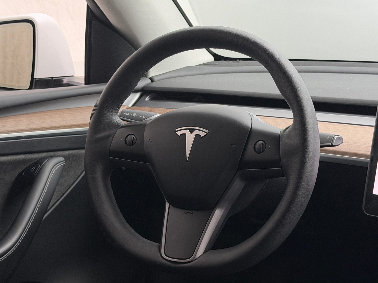 Thumbnail: 2023 Tesla Model Y - 4
