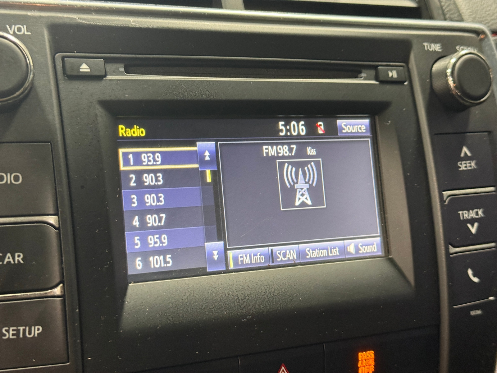 Thumbnail: 2015 Toyota Camry - 4