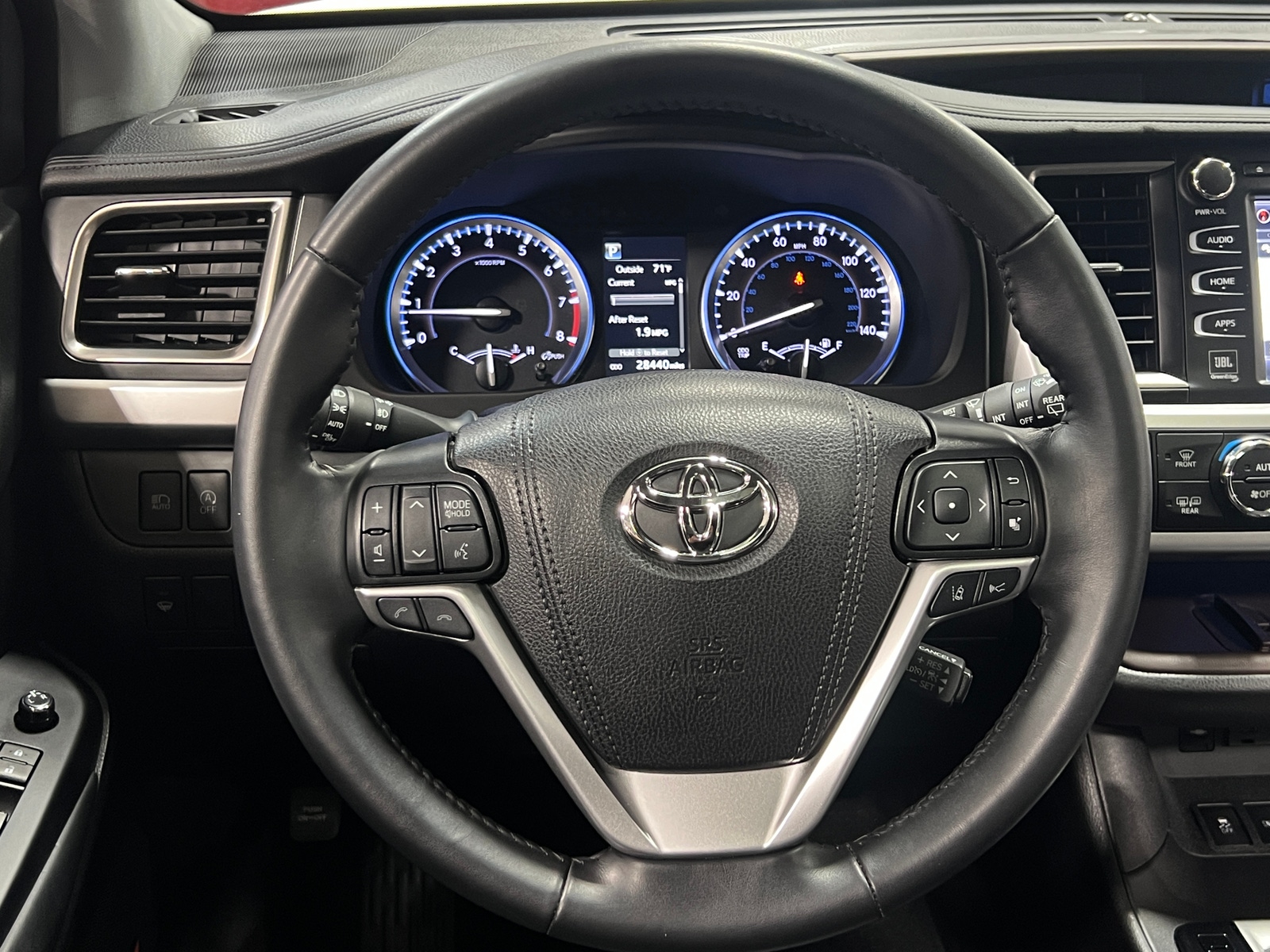 Thumbnail: 2019 Toyota Highlander - 5