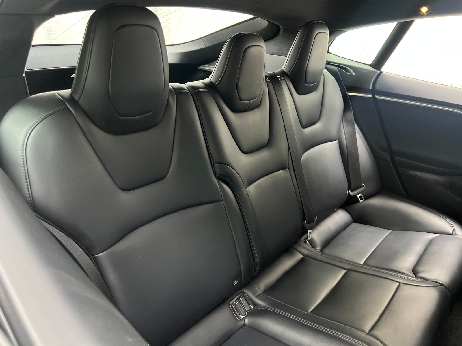 Thumbnail: 2017 Tesla Model S - 5