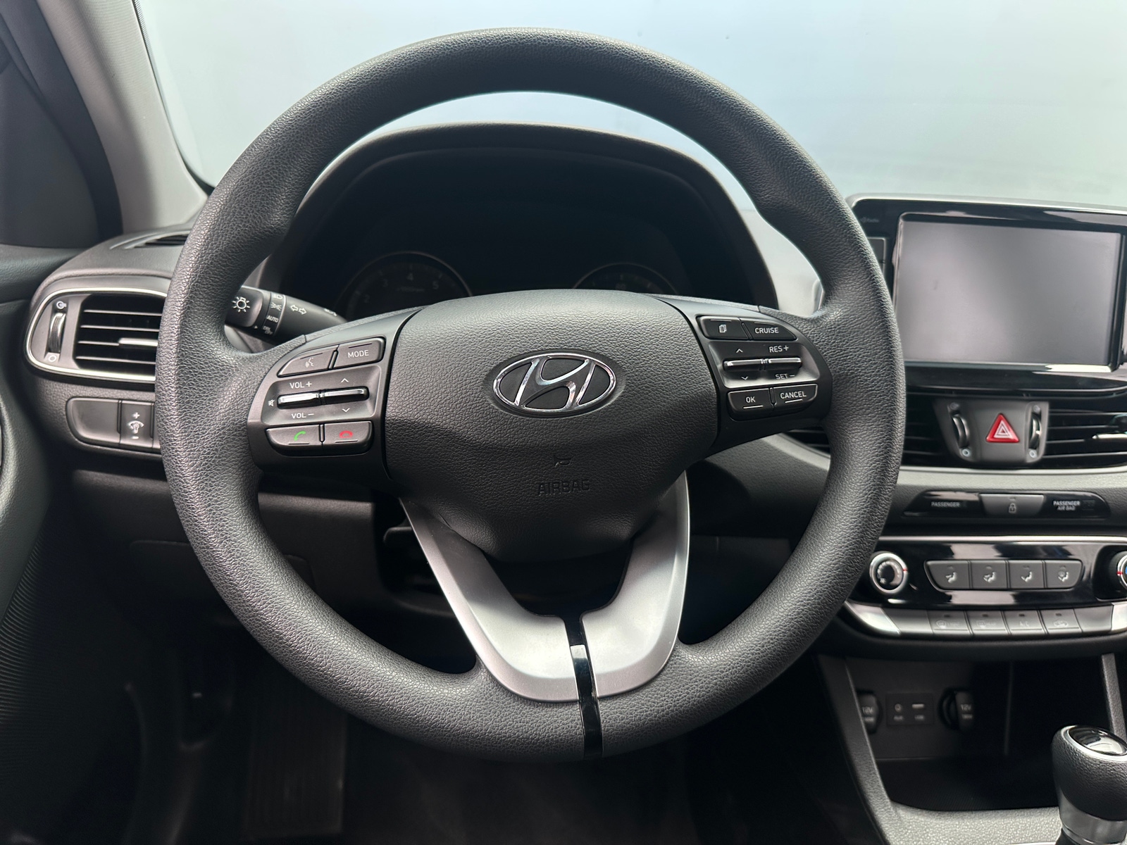 Thumbnail: 2018 Hyundai Elantra - 5