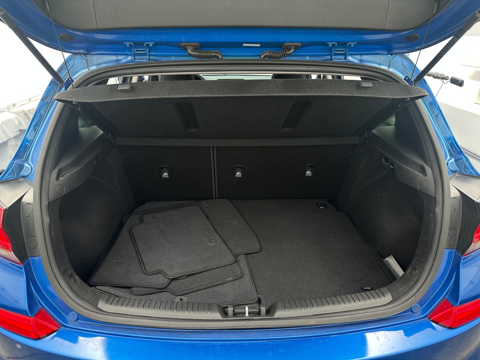 Thumbnail: 2018 Hyundai Elantra - 7
