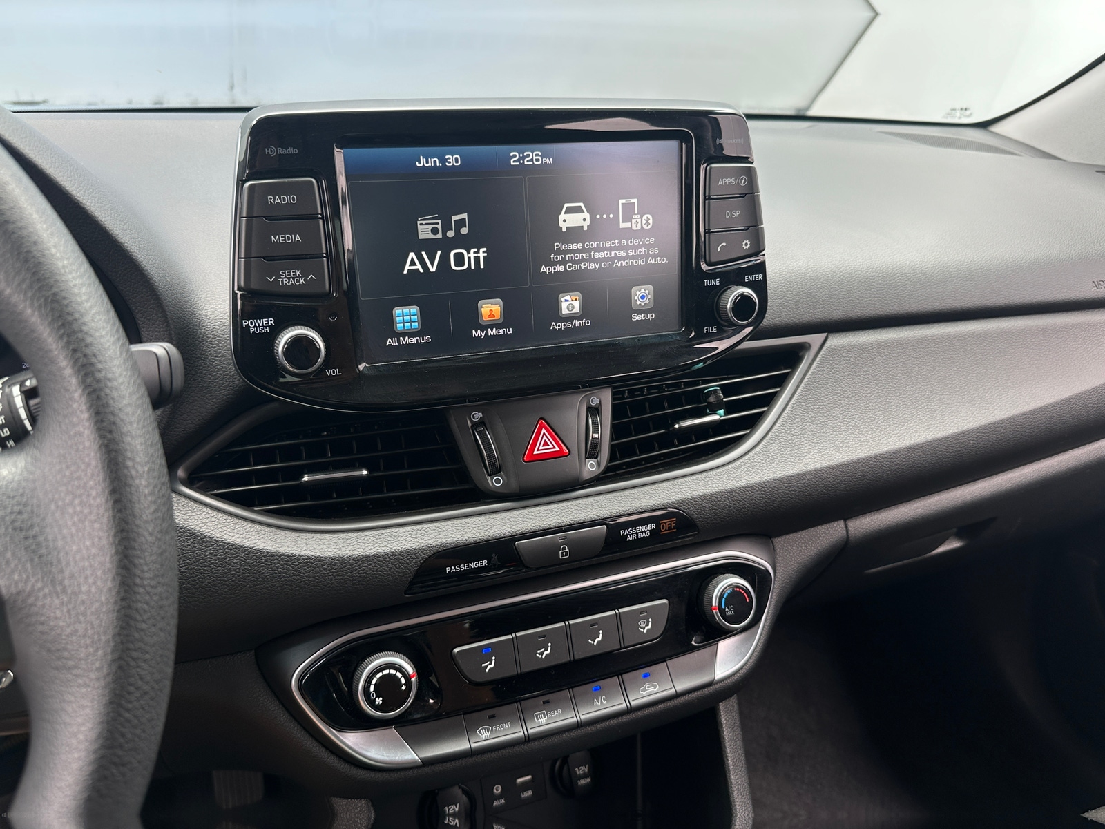 Thumbnail: 2018 Hyundai Elantra - 4