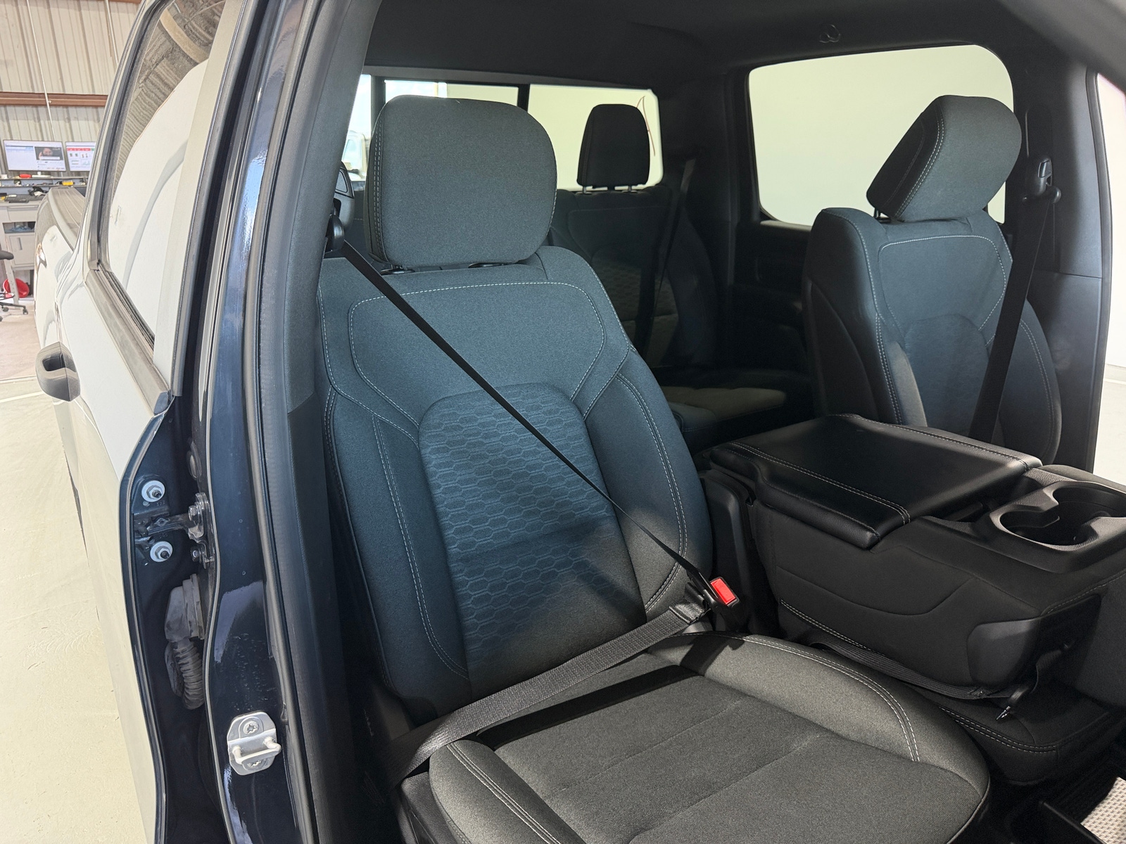 Thumbnail: 2025 RAM 1500 - 2