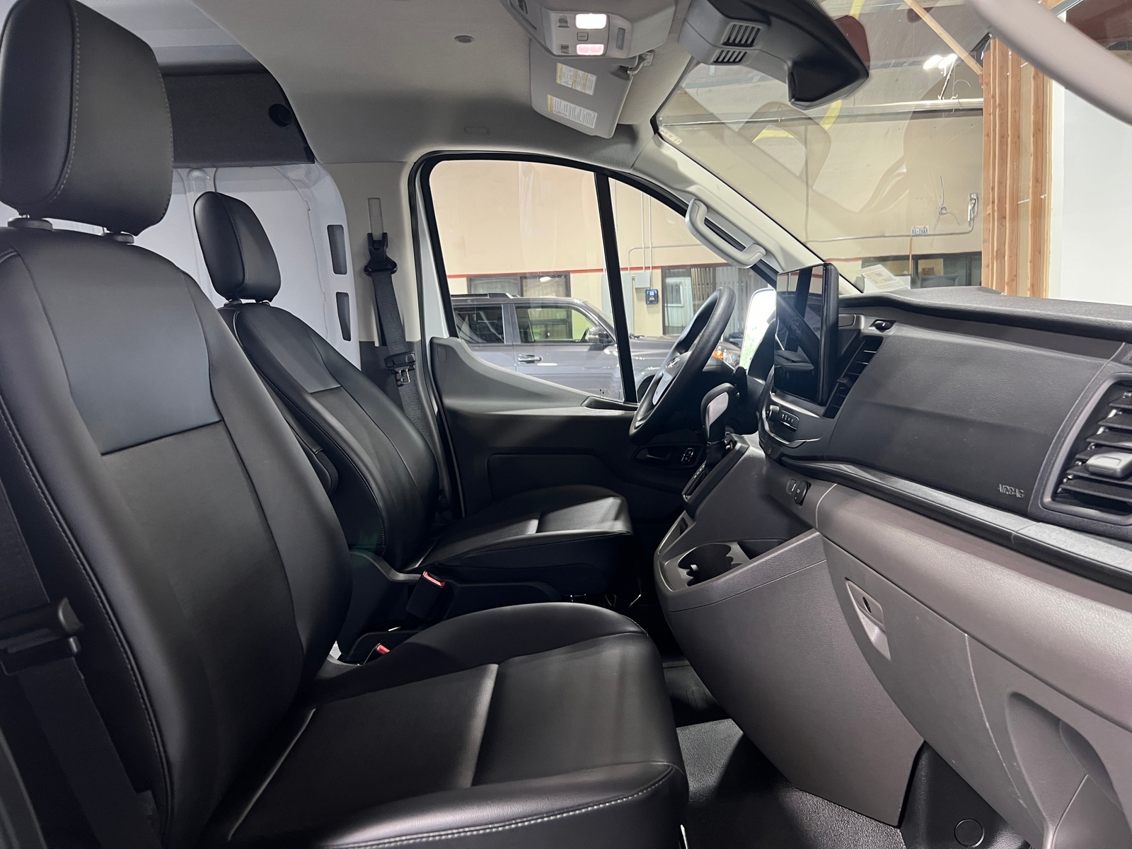 Thumbnail: 2025 Ford Transit Series - 2