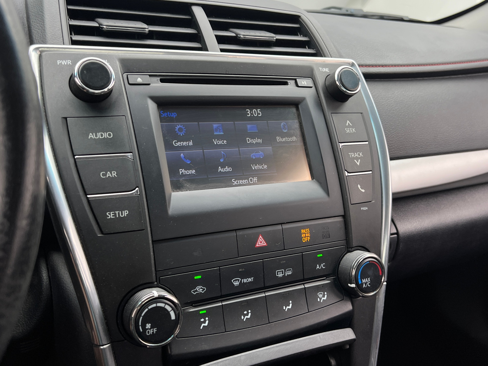 Thumbnail: 2016 Toyota Camry - 4