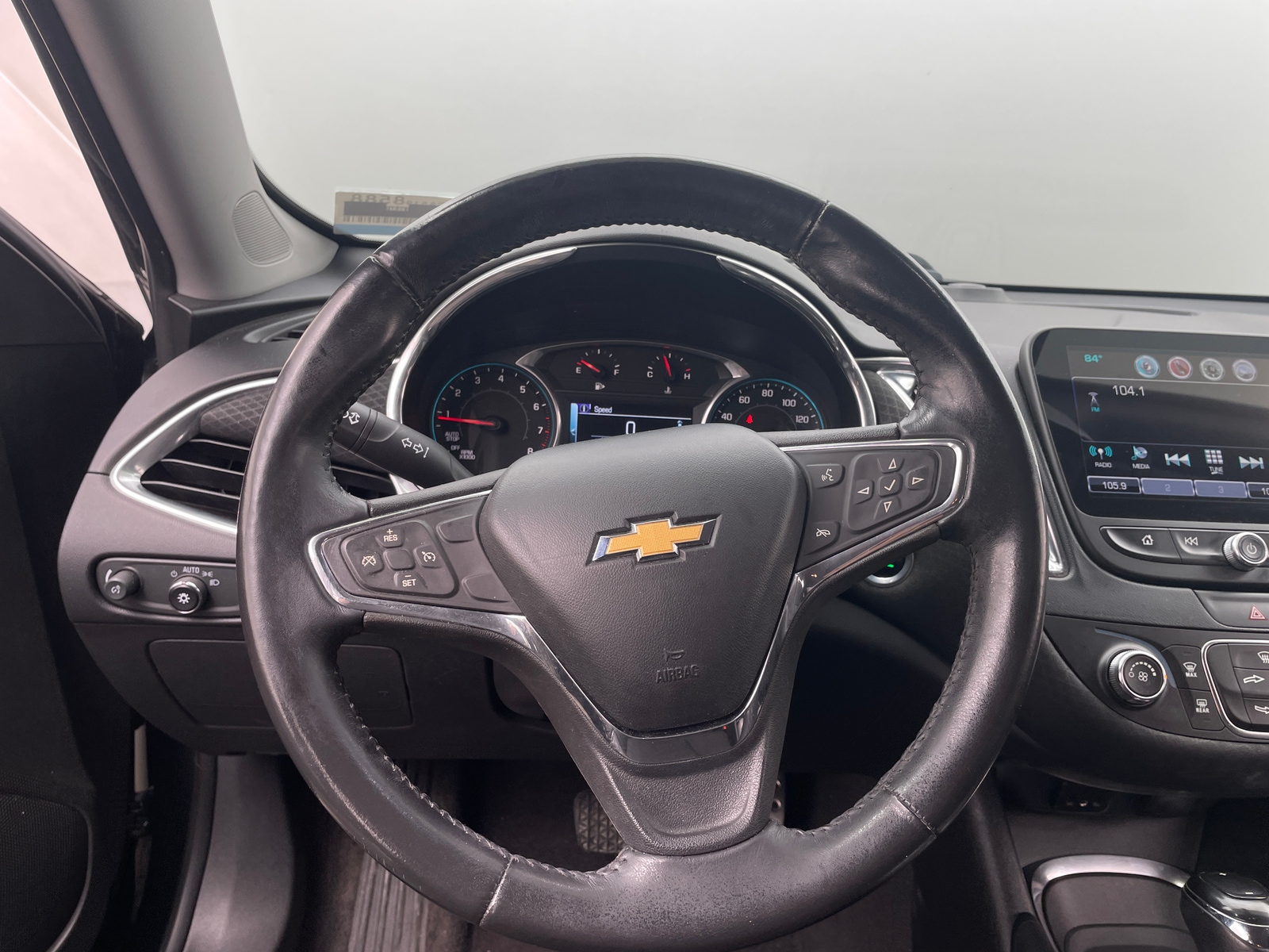 Thumbnail: 2016 Chevrolet Malibu - 5