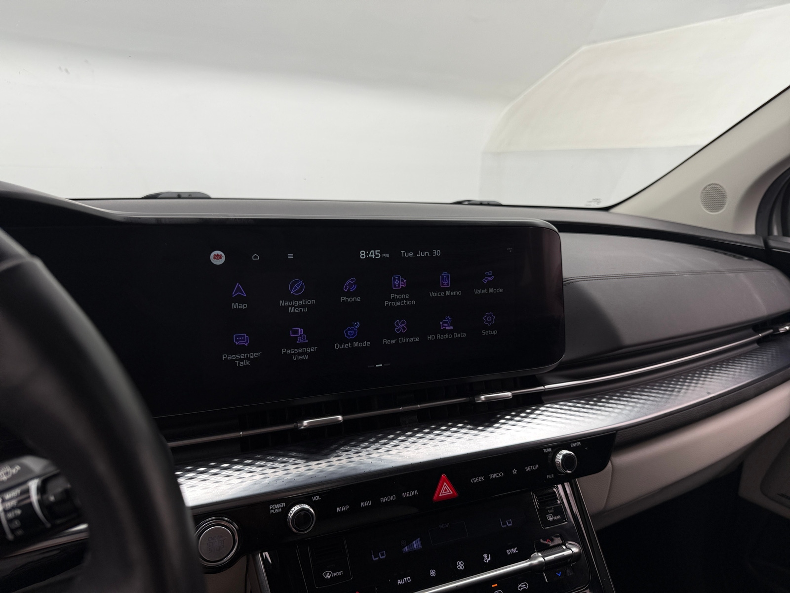 Thumbnail: 2024 Kia Carnival - 3