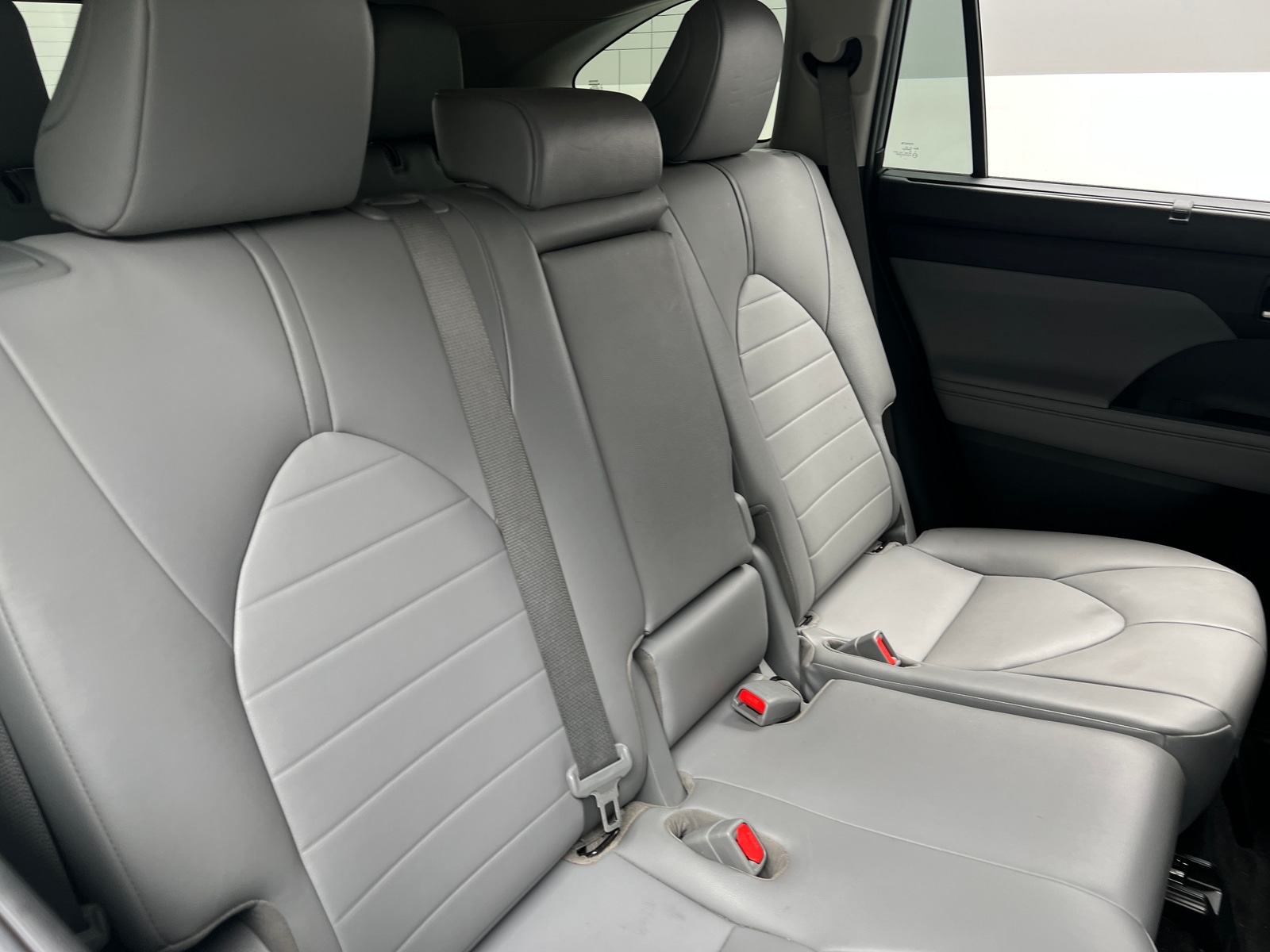 Thumbnail: 2020 Toyota Highlander - 5