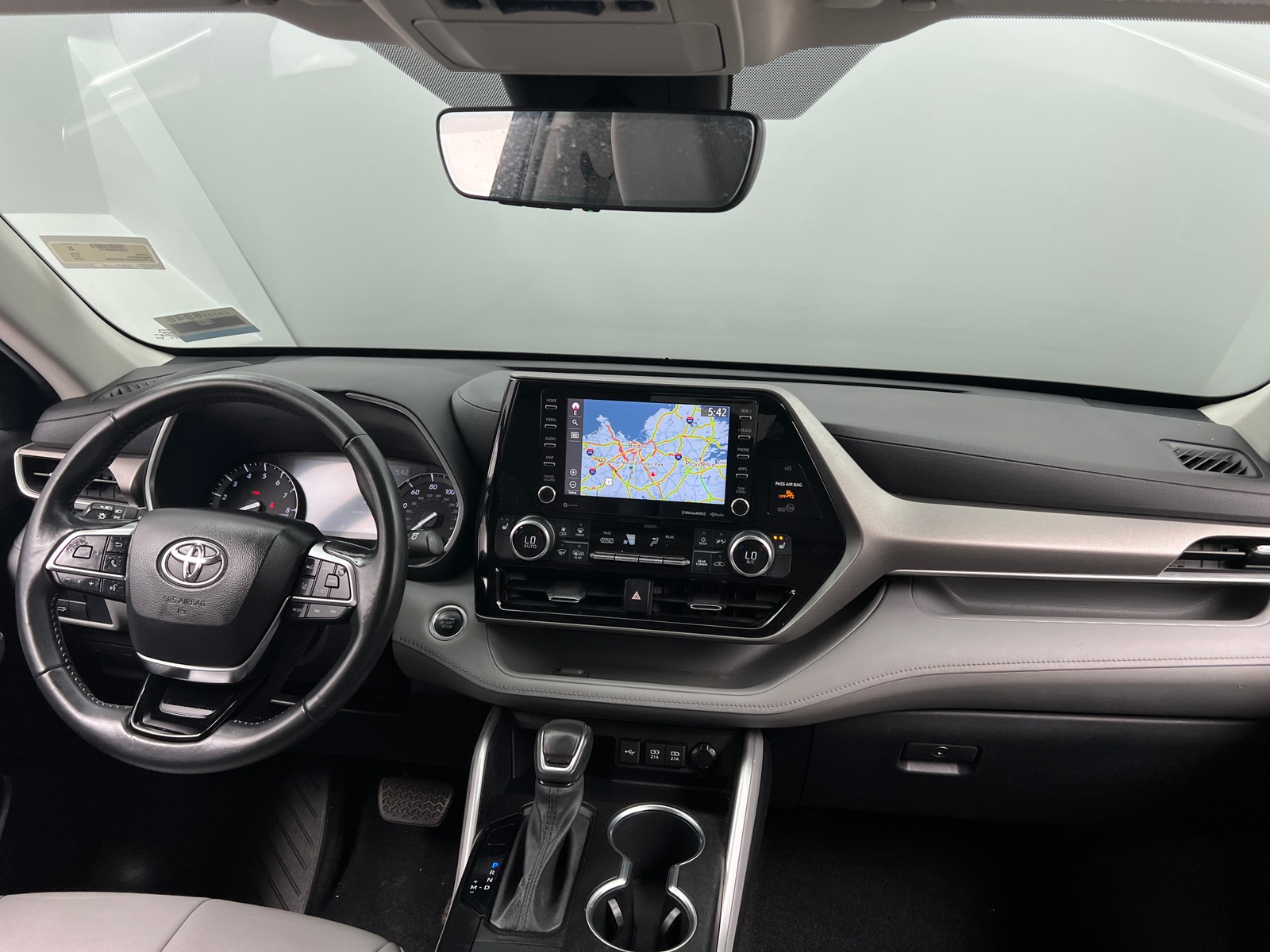 Thumbnail: 2020 Toyota Highlander - 2