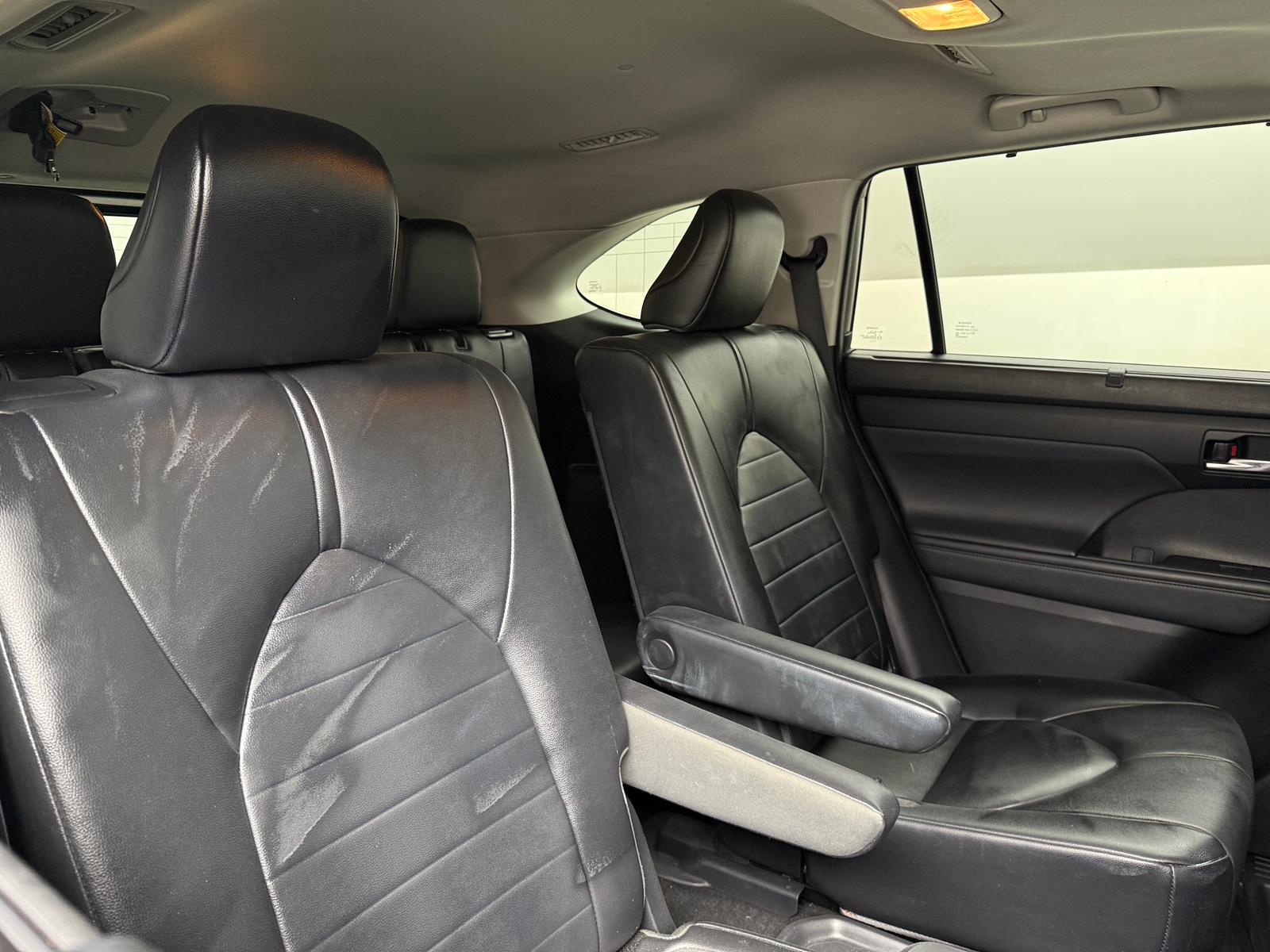 Thumbnail: 2021 Toyota Highlander - 5