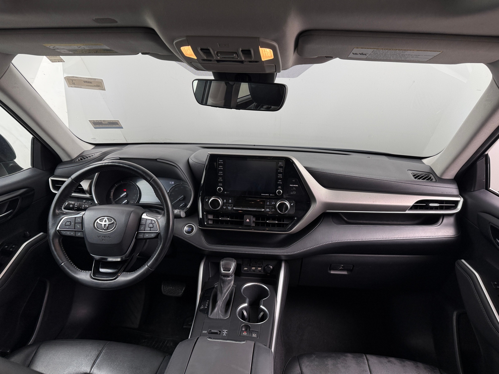 Thumbnail: 2021 Toyota Highlander - 2