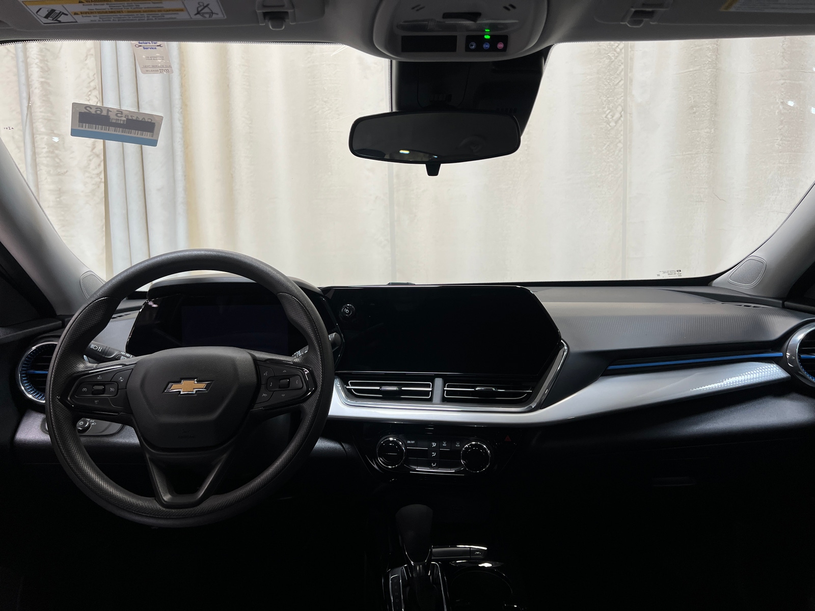 Thumbnail: 2025 Chevrolet Trax - 3