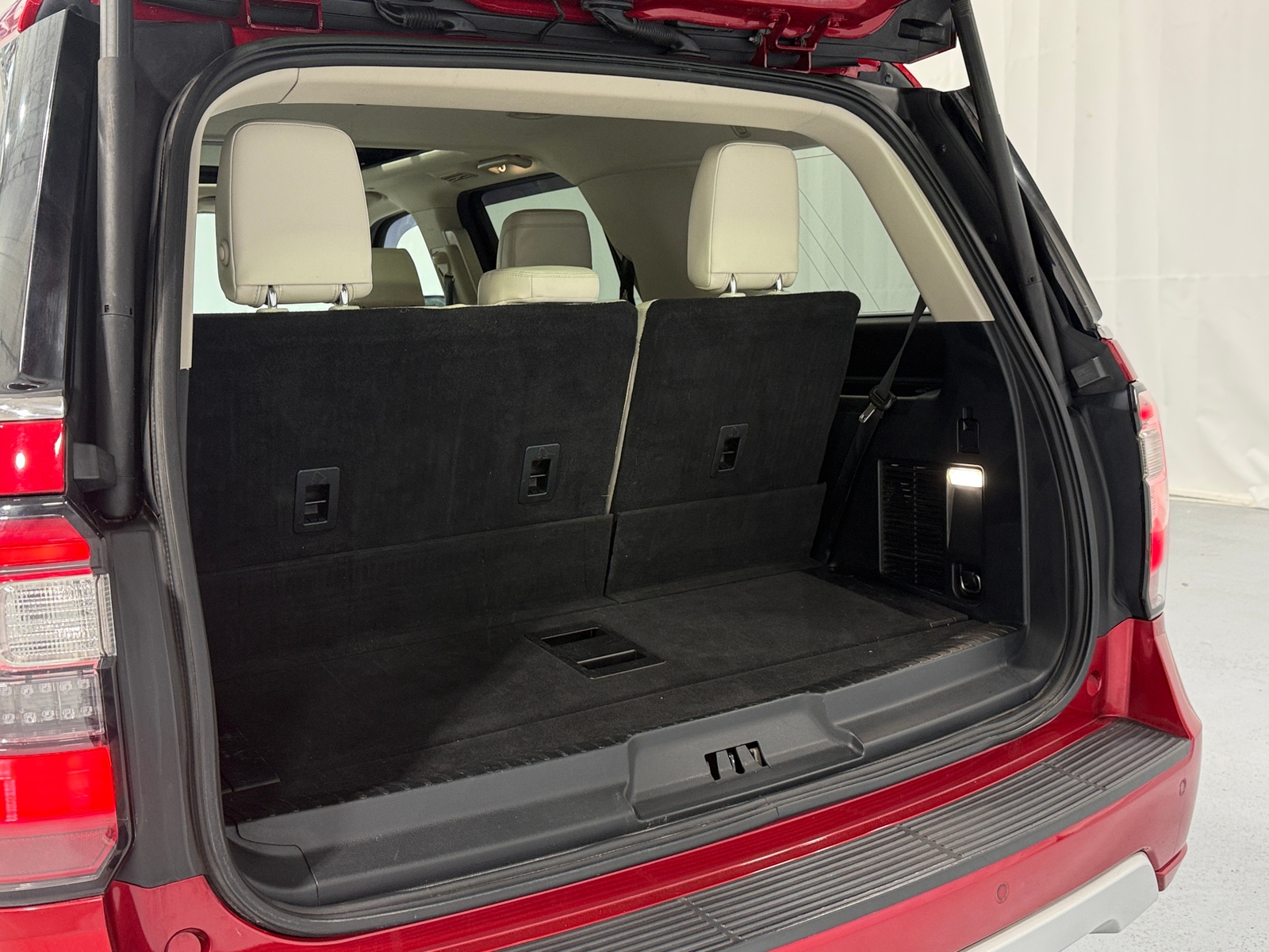Thumbnail: 2020 Ford Expedition - 6