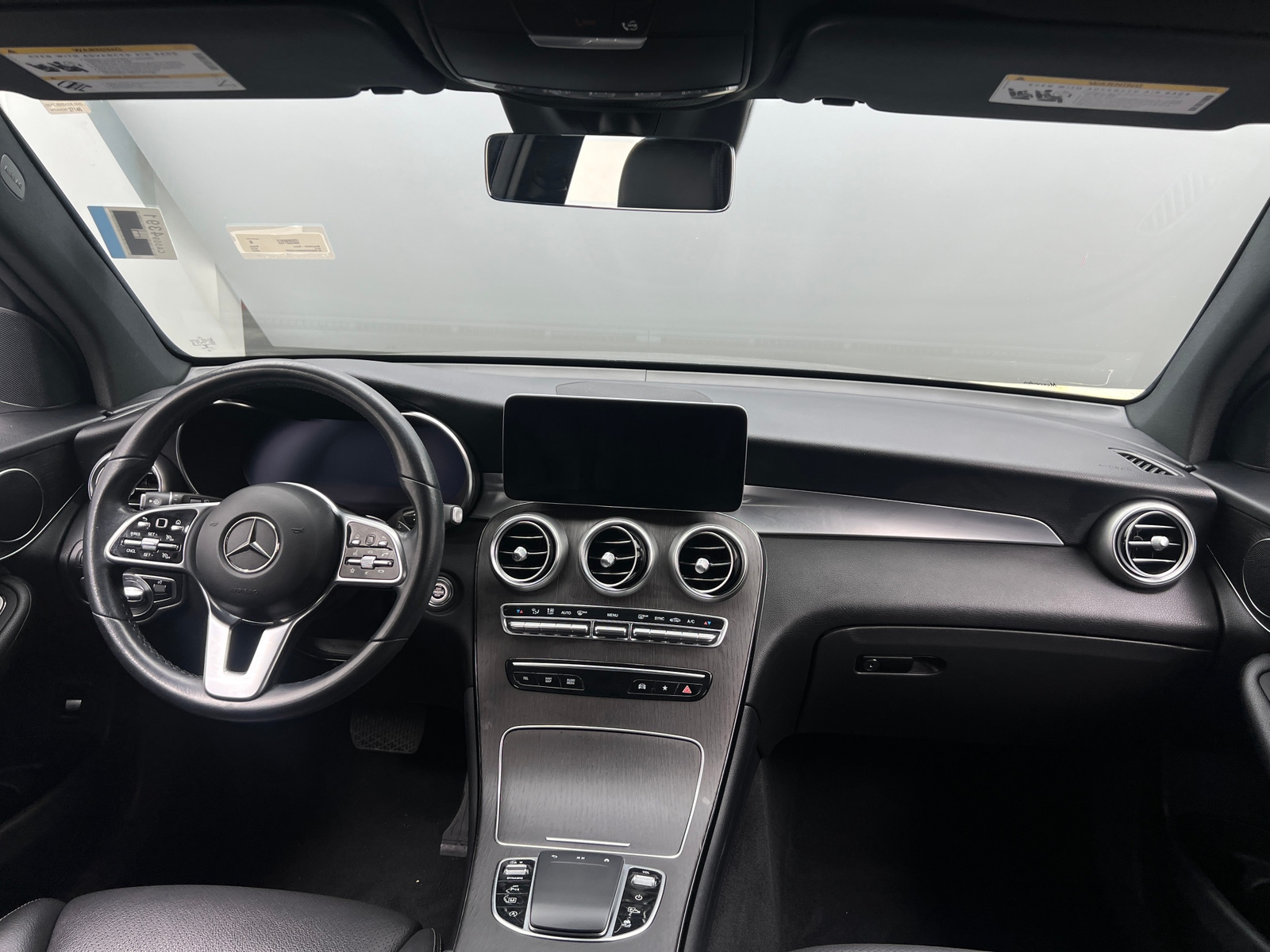 Thumbnail: 2022 Mercedes-Benz GLC - 2
