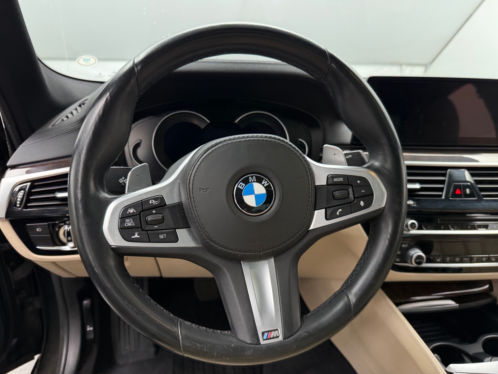 Thumbnail: 2018 BMW 5 Series - 4