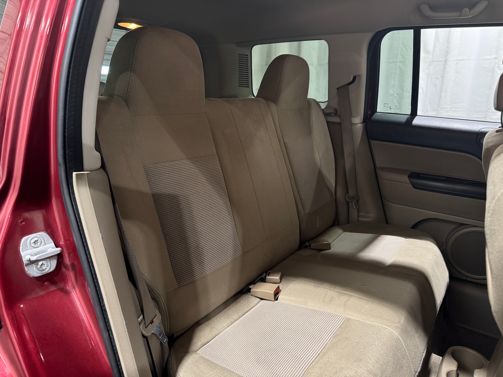 Thumbnail: 2014 Jeep Patriot - 6