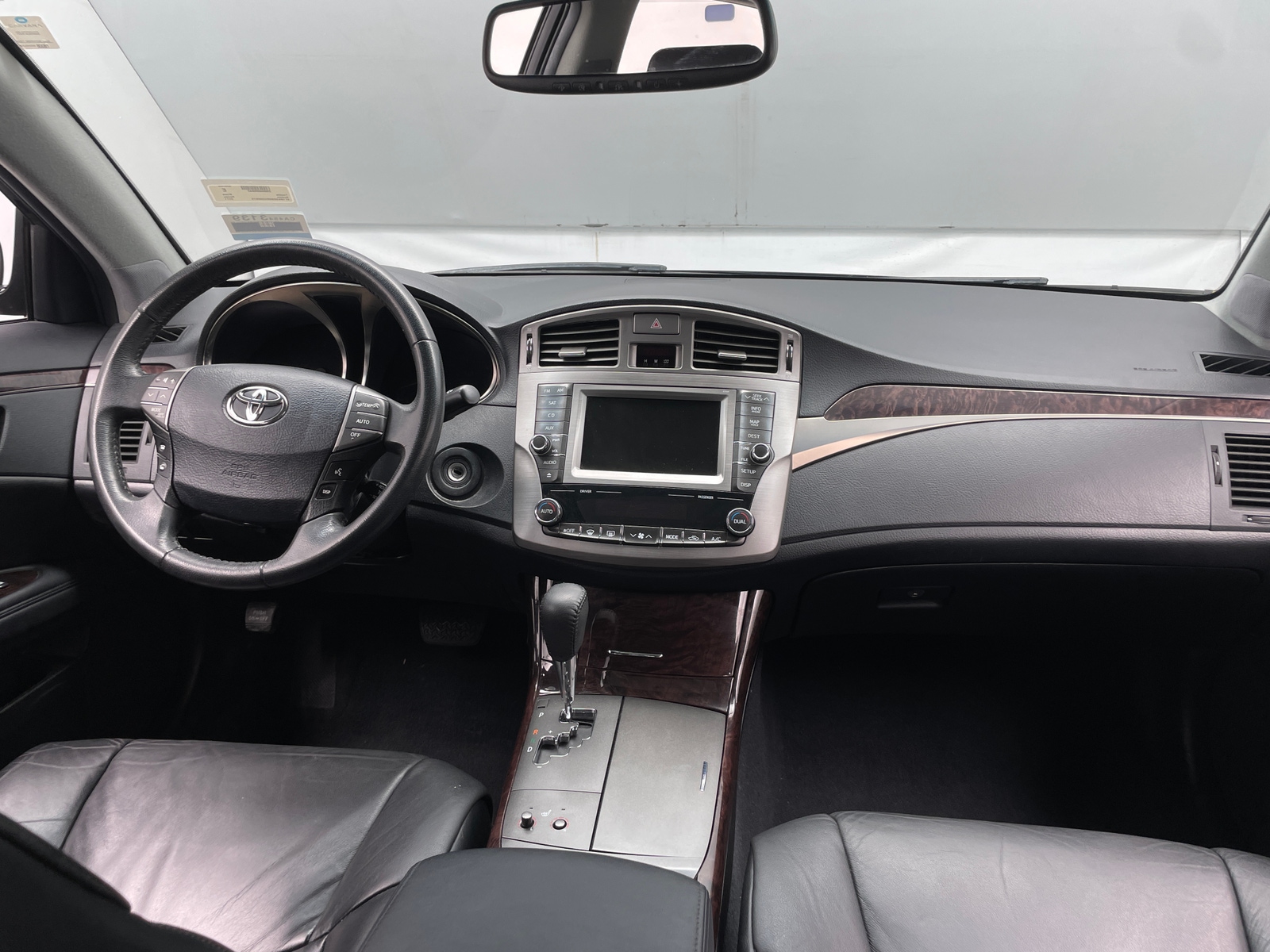 Thumbnail: 2011 Toyota Avalon - 2