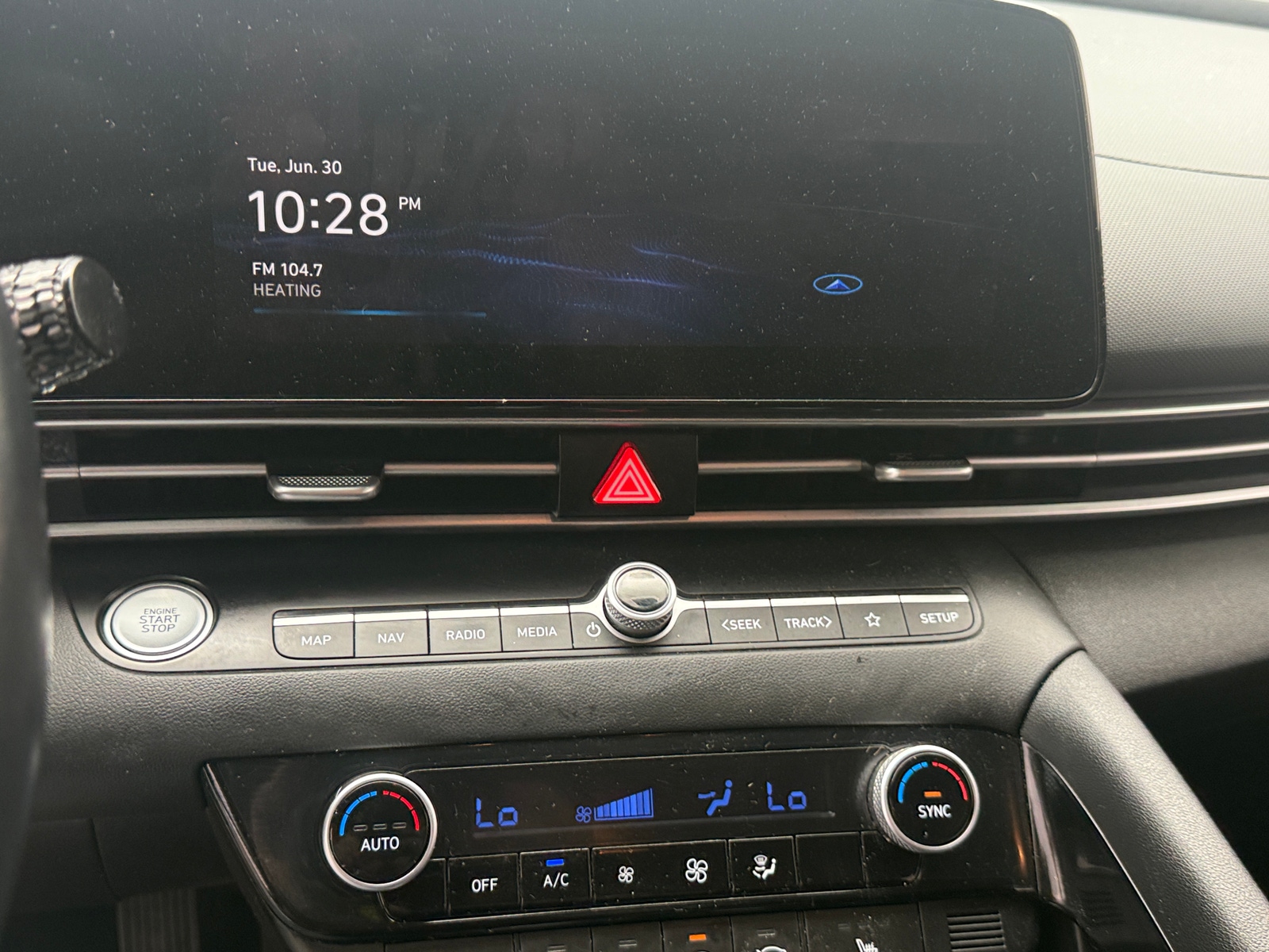 Thumbnail: 2023 Hyundai Elantra - 4