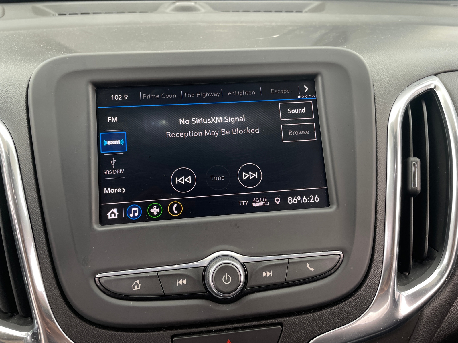 Thumbnail: 2021 Chevrolet Equinox - 4