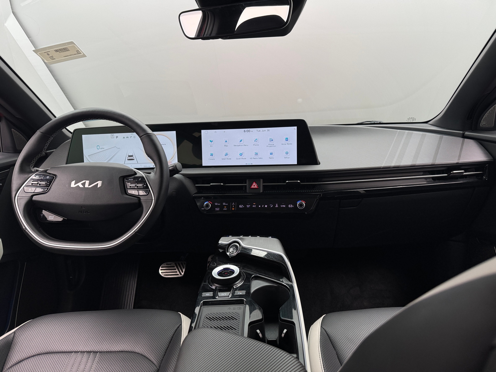 Thumbnail: 2023 Kia EV6 - 2