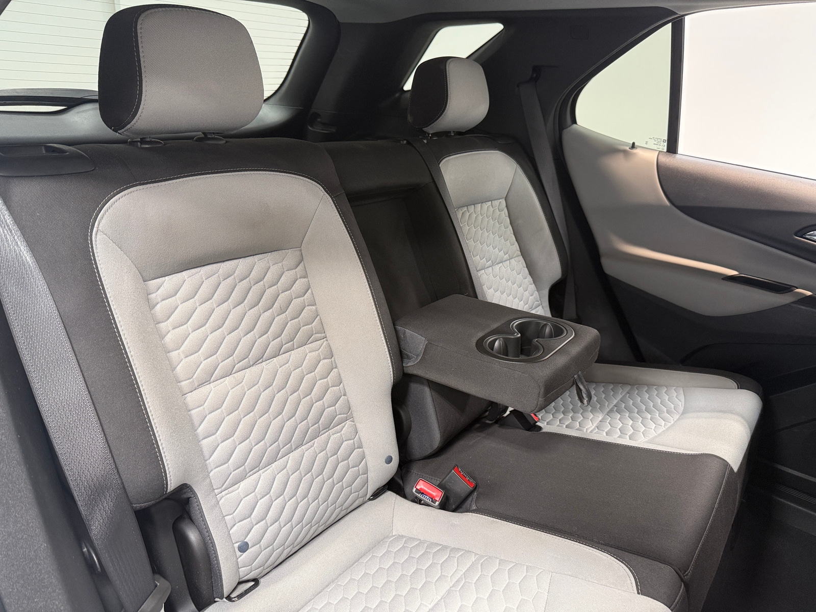 Thumbnail: 2021 Chevrolet Equinox - 6