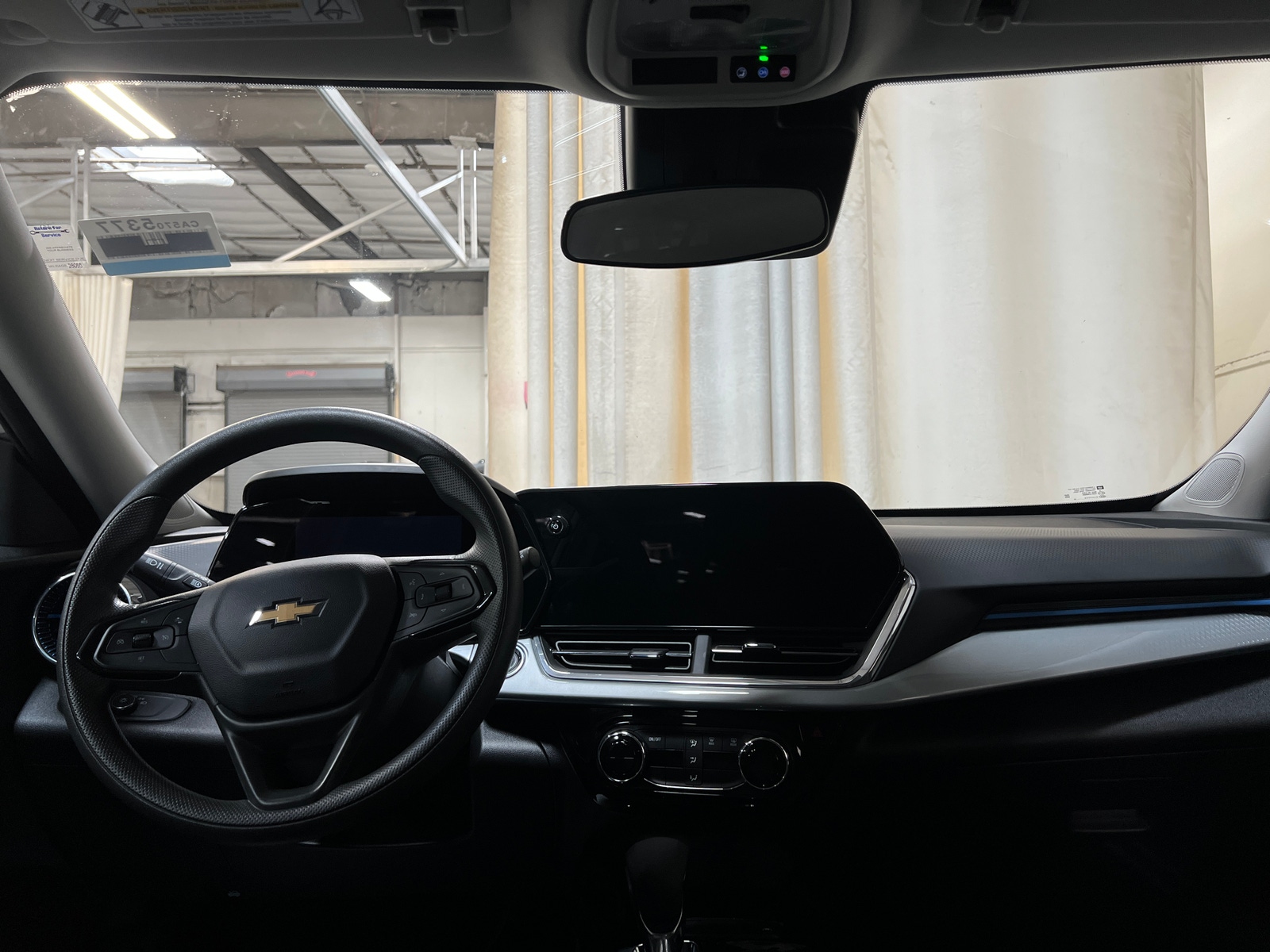 Thumbnail: 2025 Chevrolet Trax - 3
