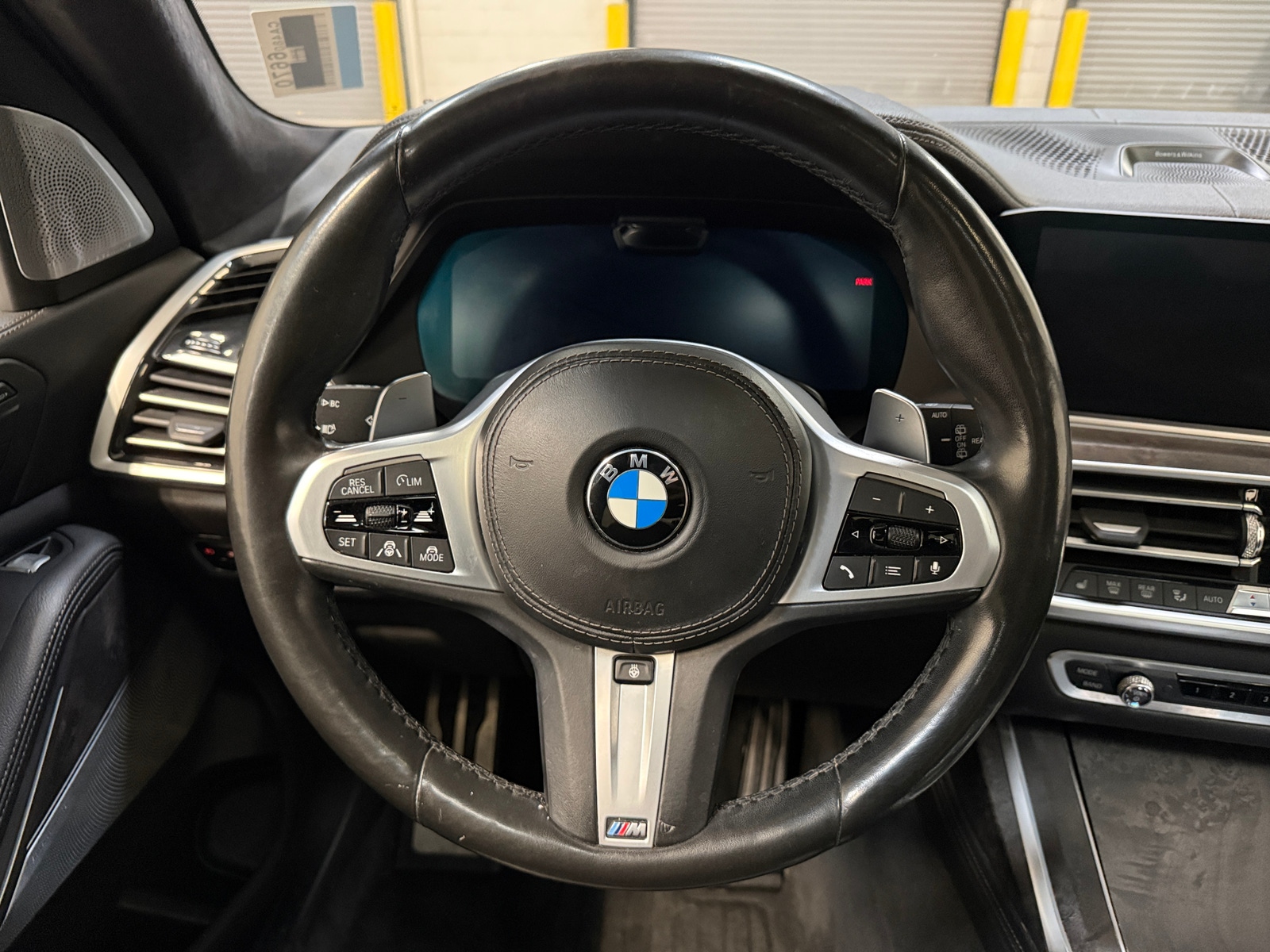 Thumbnail: 2019 BMW X7 - 4