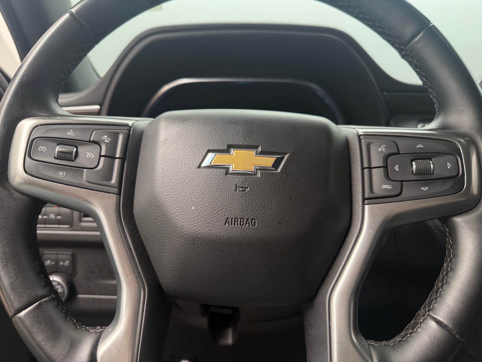Thumbnail: 2024 Chevrolet Suburban - 4