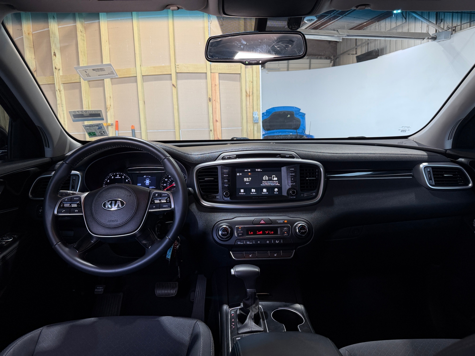 Thumbnail: 2019 Kia Sorento - 3