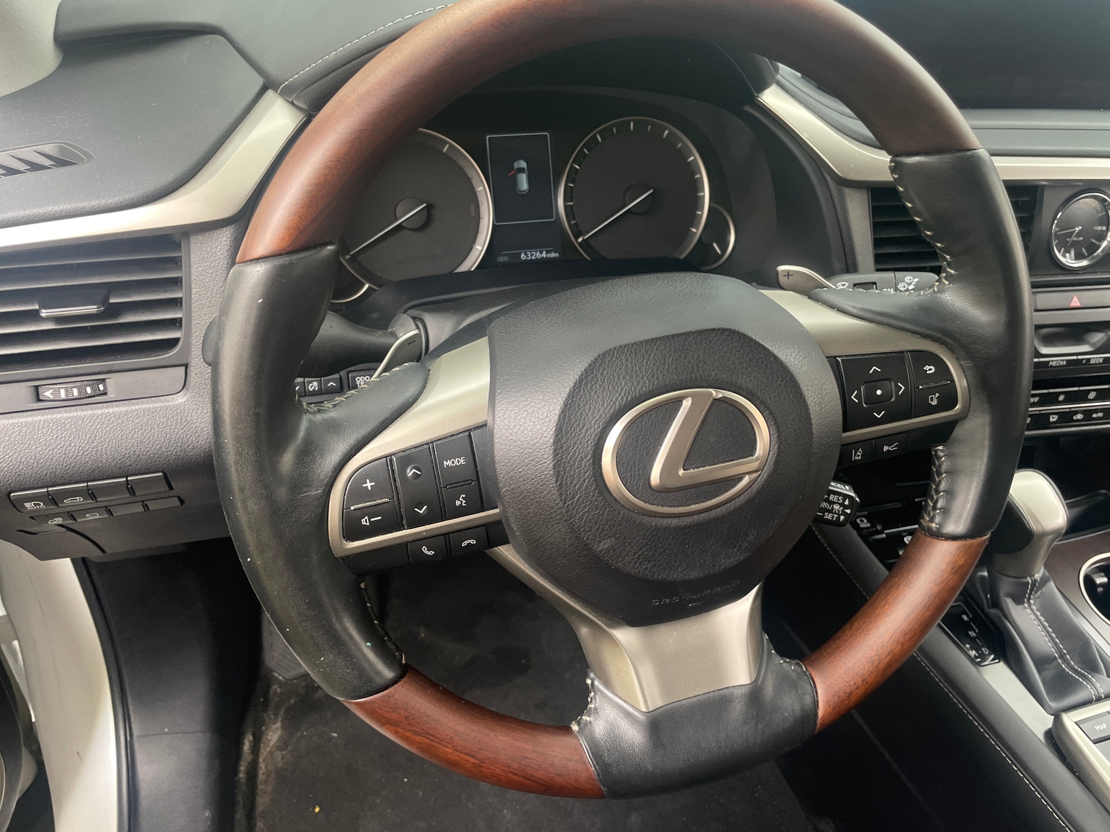 Thumbnail: 2021 Lexus RX - 4