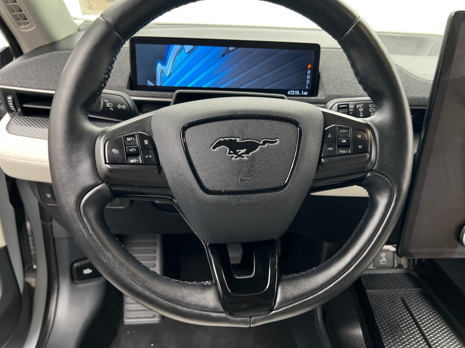 Thumbnail: 2022 Ford Mustang Mach-E - 5