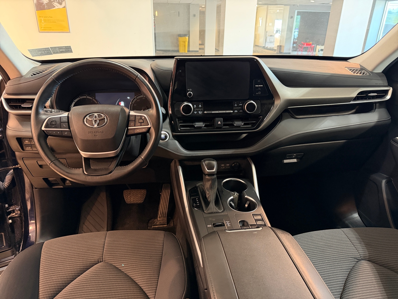 Thumbnail: 2025 Toyota Highlander - 3