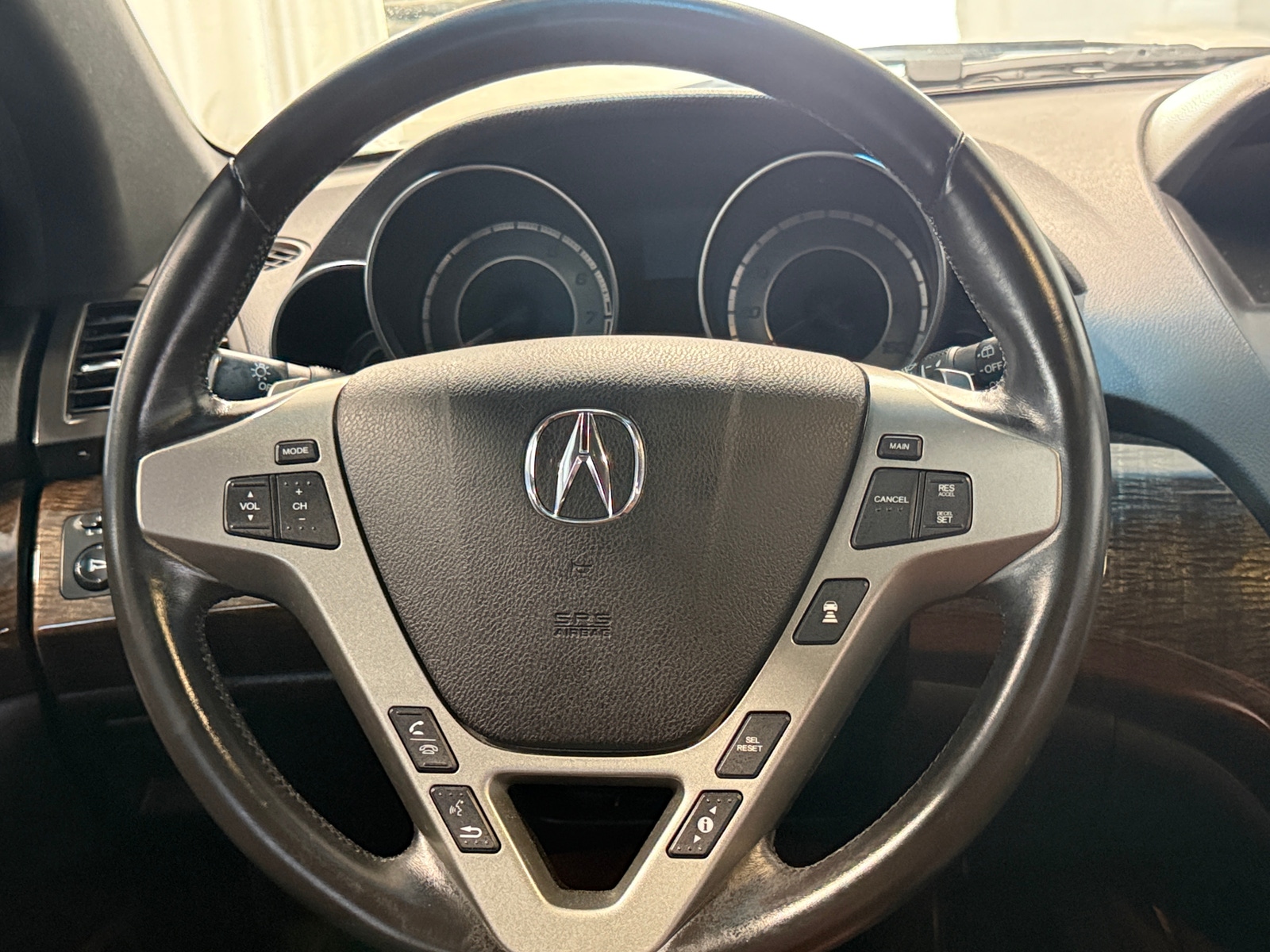 Thumbnail: 2011 Acura MDX - 4