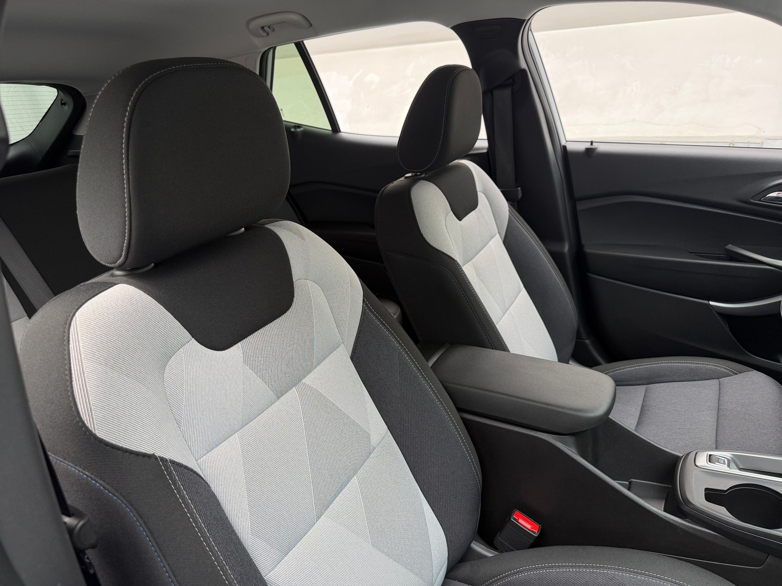Thumbnail: 2026 Chevrolet Trax - 2