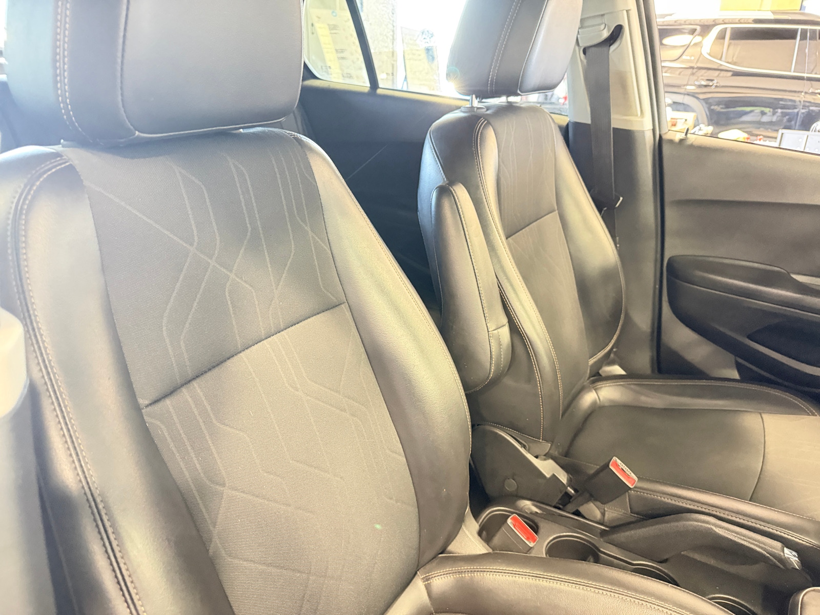 Thumbnail: 2021 Chevrolet Trax - 2
