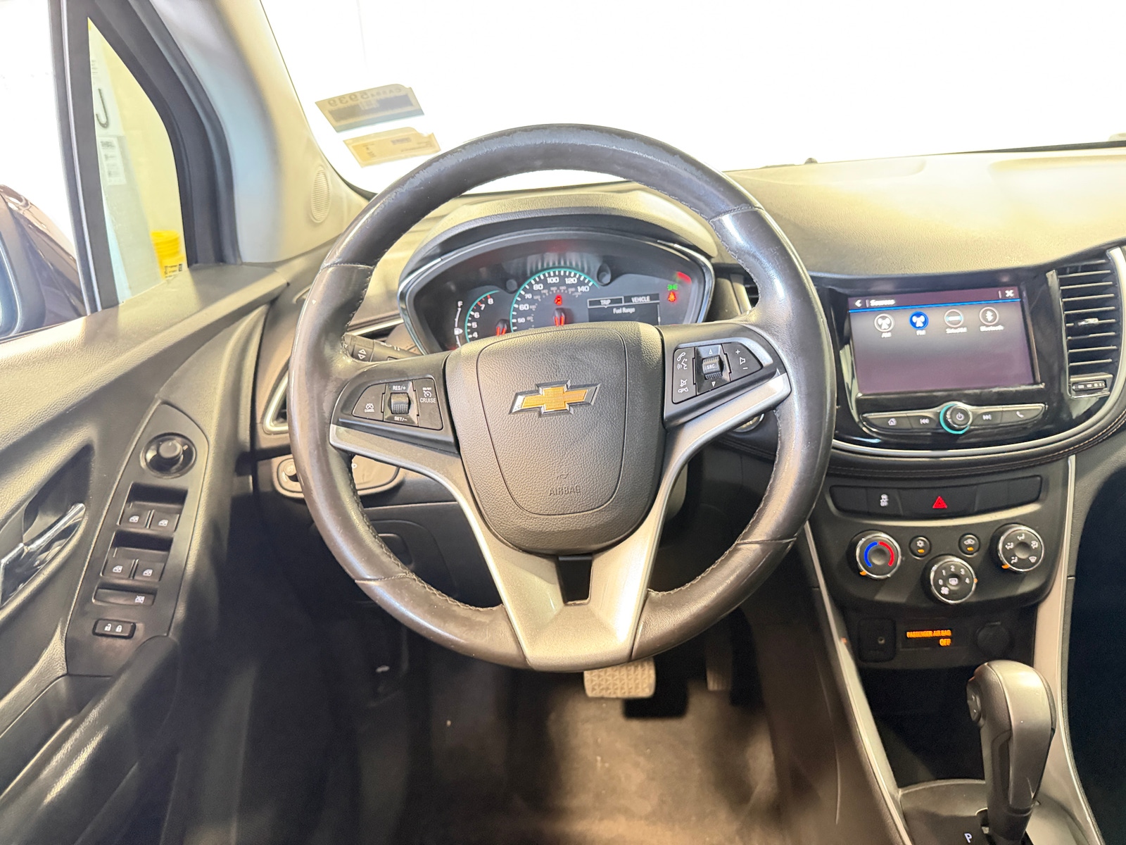 Thumbnail: 2021 Chevrolet Trax - 5