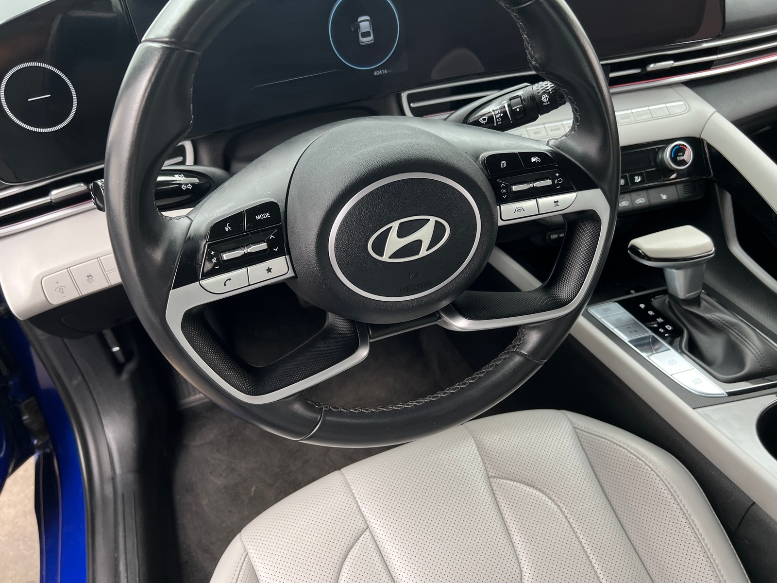 Thumbnail: 2024 Hyundai Elantra - 4