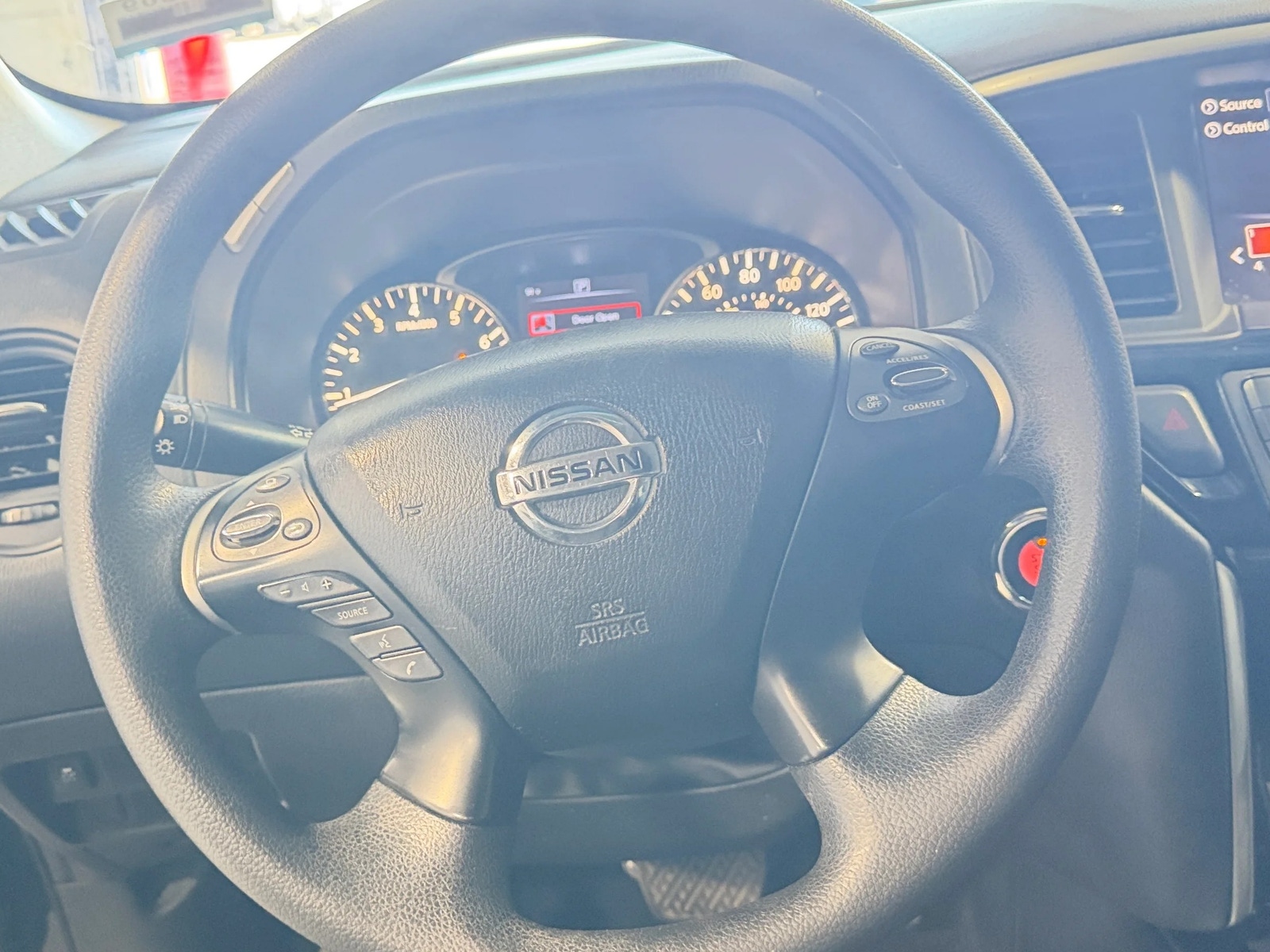 Thumbnail: 2018 Nissan Pathfinder - 5